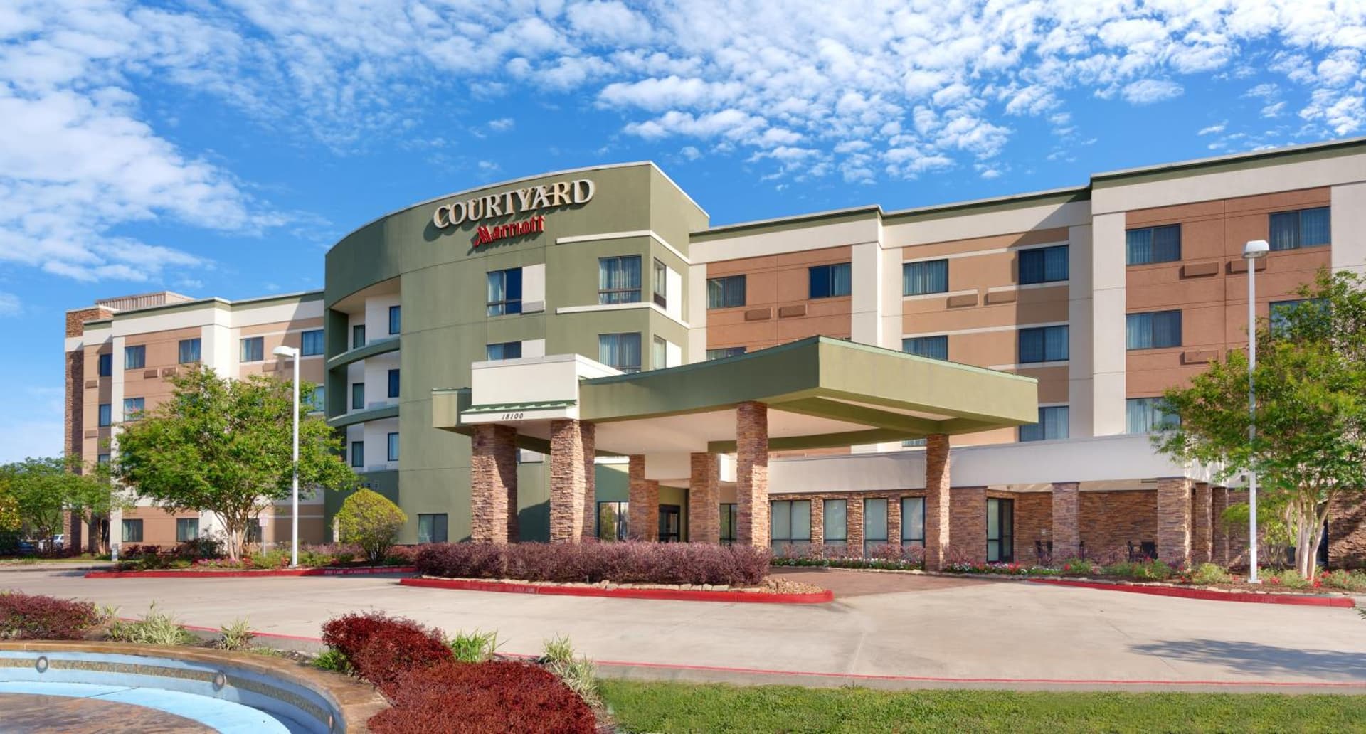 Courtyard by Marriott Houston NASA Clear Lake property views in Nassau Bay, TX — gallery photo 3