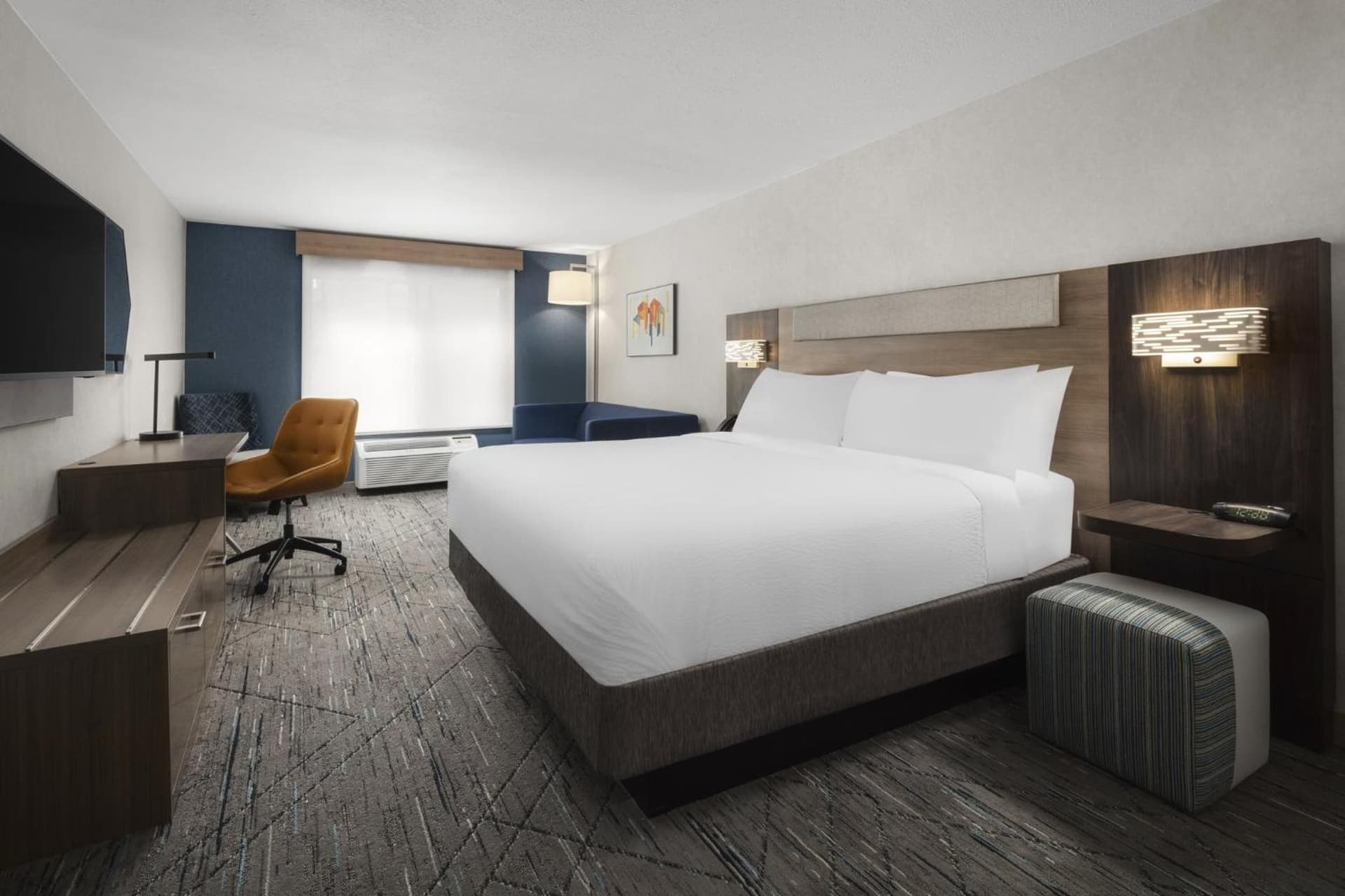 Holiday Inn Express Bothell by IHG interior in Bothell, WA — gallery photo 2