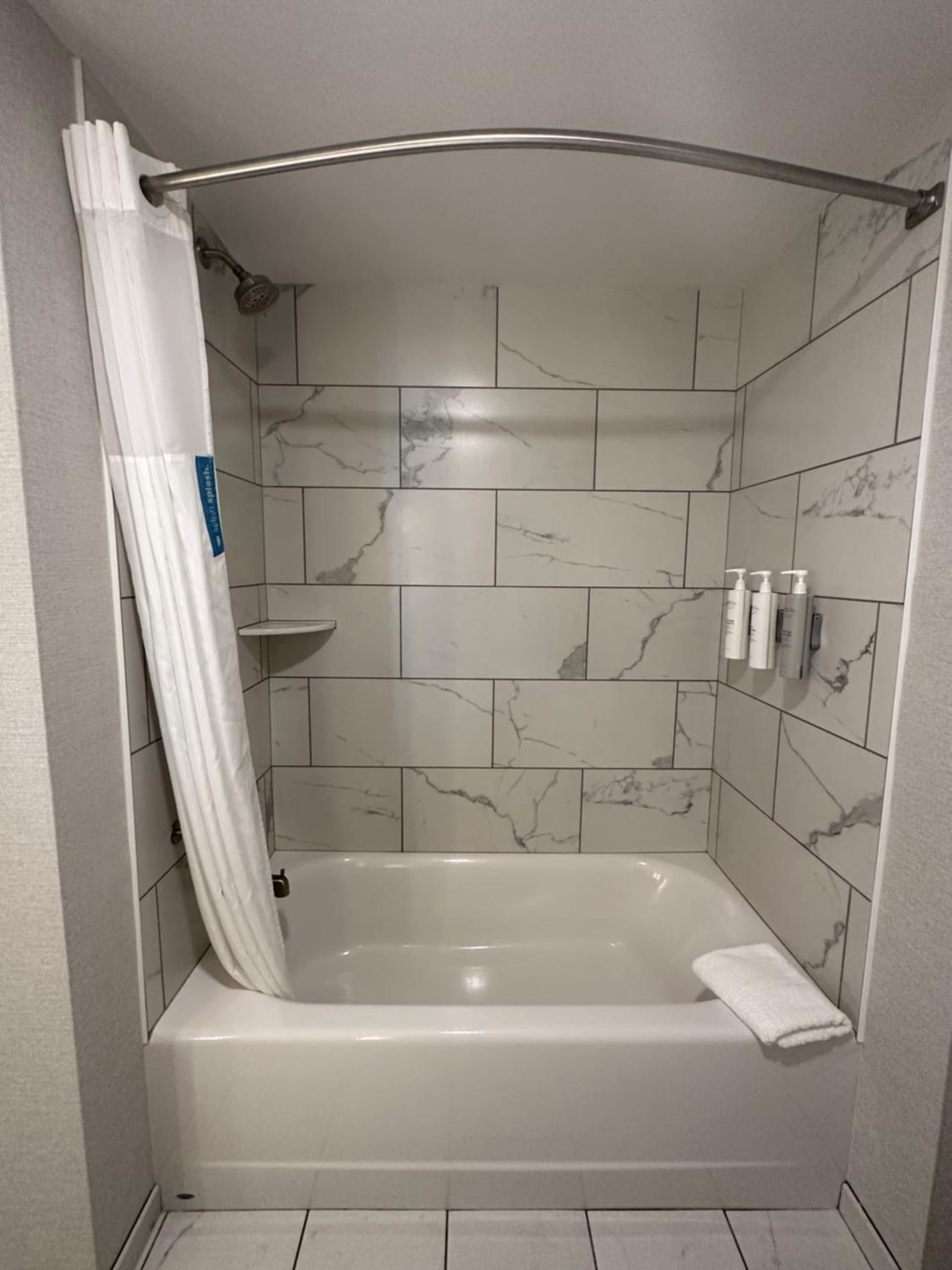 Hampton Inn Virginia Beach-Oceanfront South gallery photo in Virginia Beach, VA — image 81