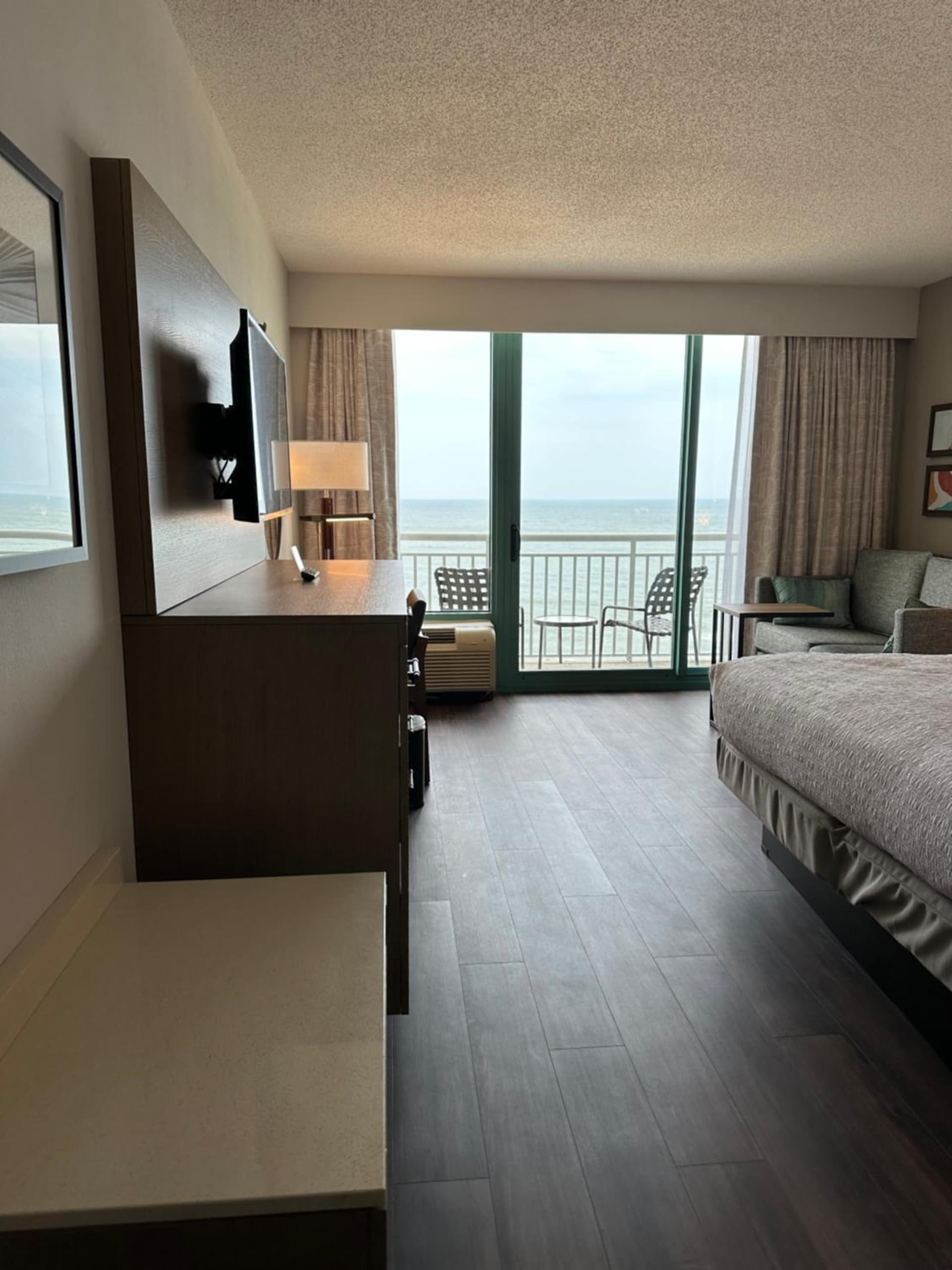 Hampton Inn Virginia Beach-Oceanfront South gallery photo in Virginia Beach, VA — image 11