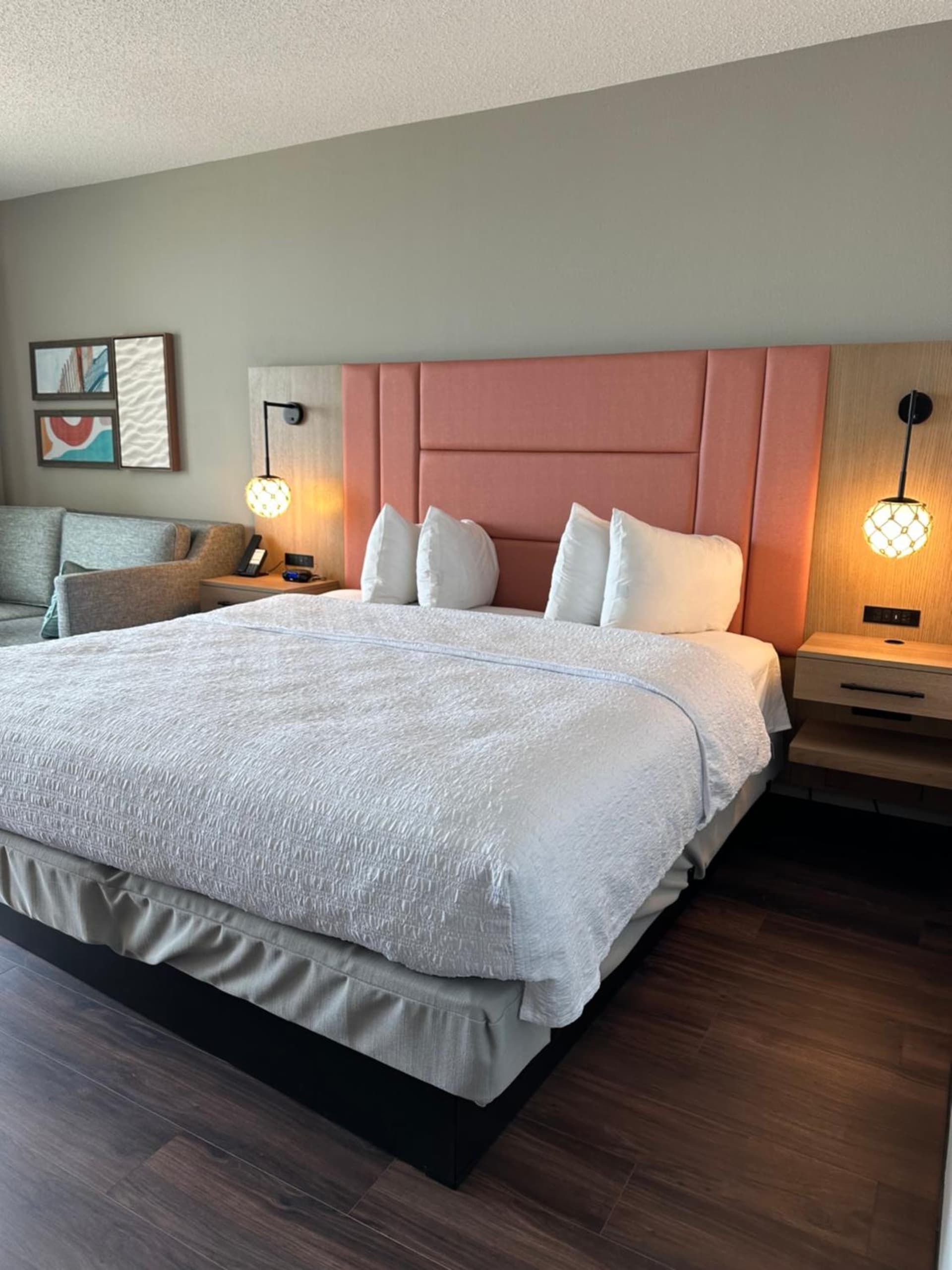Hampton Inn Virginia Beach-Oceanfront South gallery photo in Virginia Beach, VA — image 52