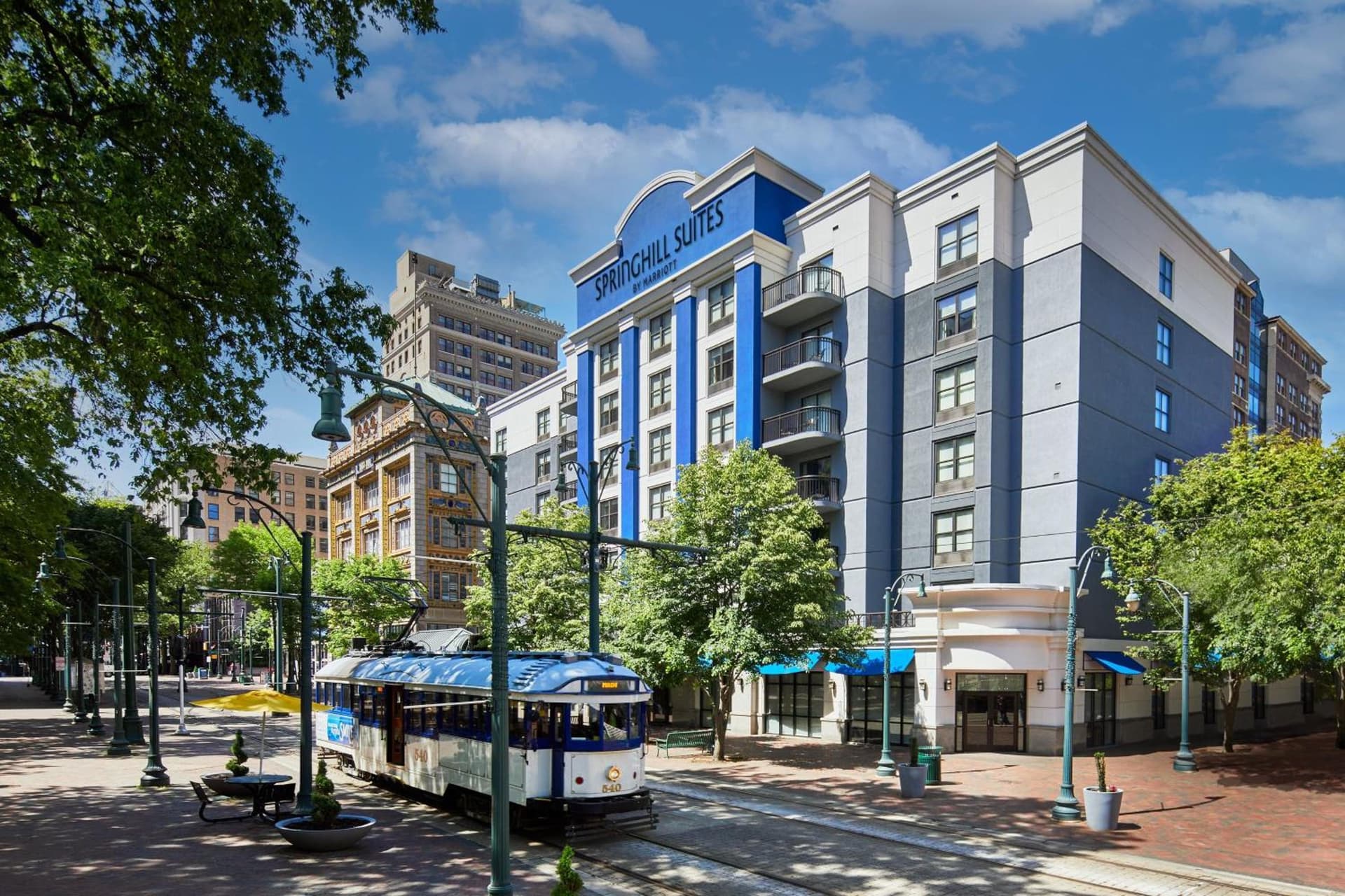 SpringHill Suites Memphis Downtown interior in Memphis, TN — gallery photo 2