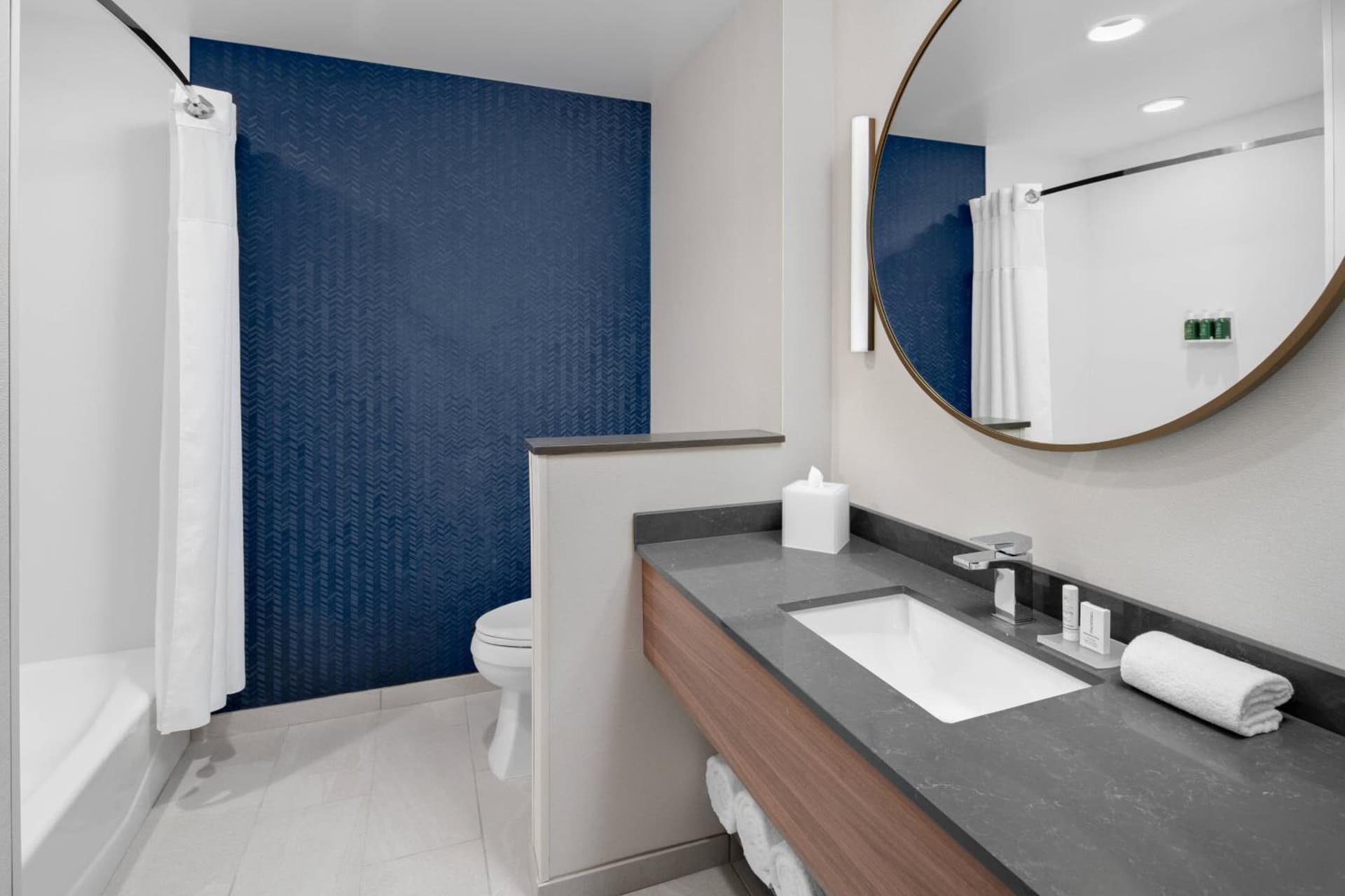Fairfield Inn & Suites by Marriott Lake Geneva gallery photo in Lake Geneva, WI — image 21