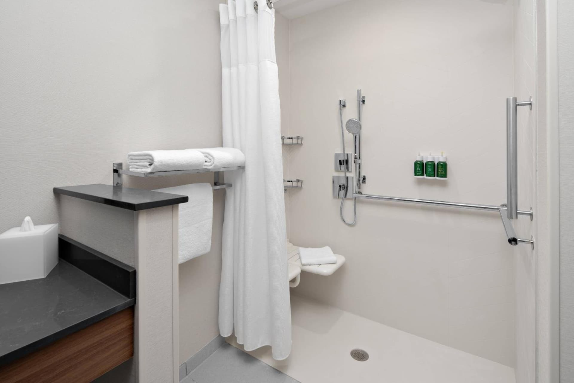 Fairfield Inn & Suites by Marriott Lake Geneva gallery photo in Lake Geneva, WI — image 7