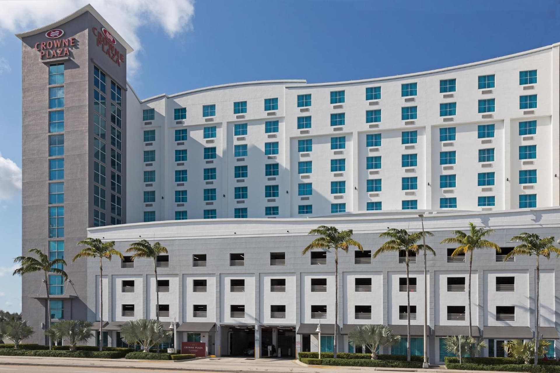 Crowne Plaza Hotel & Resorts Fort Lauderdale Airport/ Cruise by IHG property views in Fort Lauderdale, FL — gallery photo 3