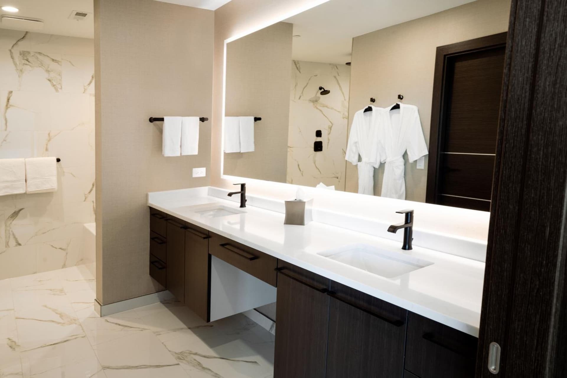 SpringHill Suites by Marriott Chicago Chinatown gallery photo in Chicago, IL — image 17