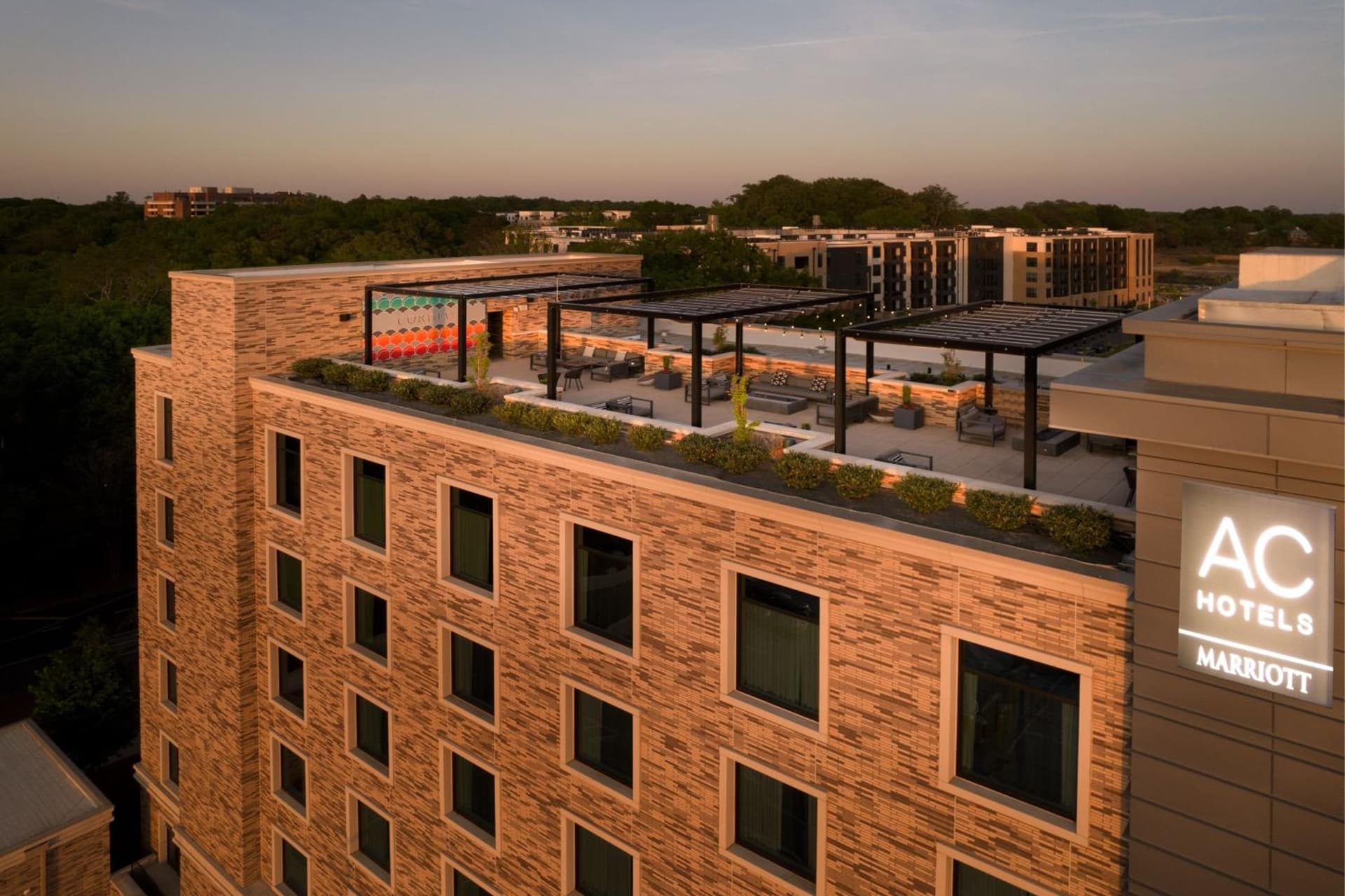 AC Hotel by Marriott Charlotte SouthPark gallery photo in Charlotte, NC — image 37