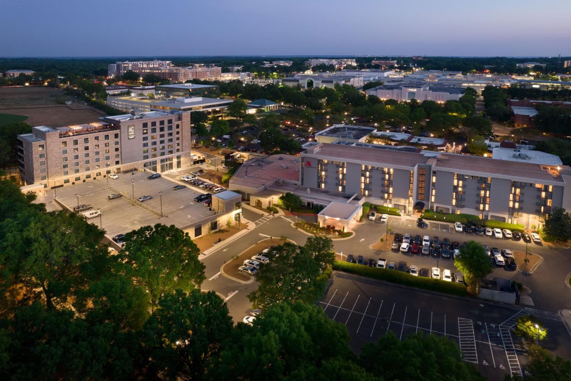 AC Hotel by Marriott Charlotte SouthPark gallery photo in Charlotte, NC — image 50
