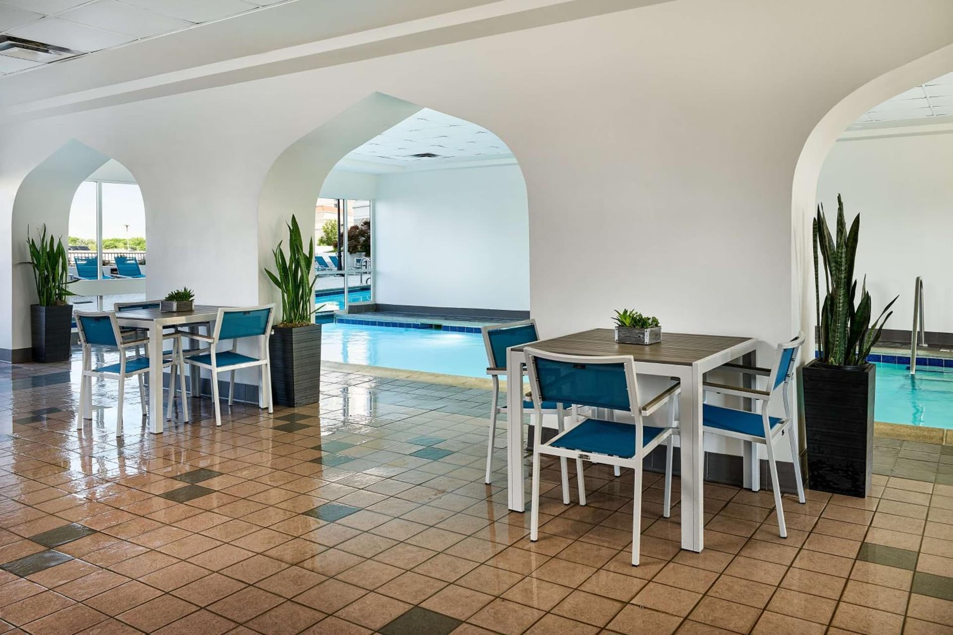 Hilton Kansas City Country Club Plaza property views in Kansas City, MO — gallery photo 3