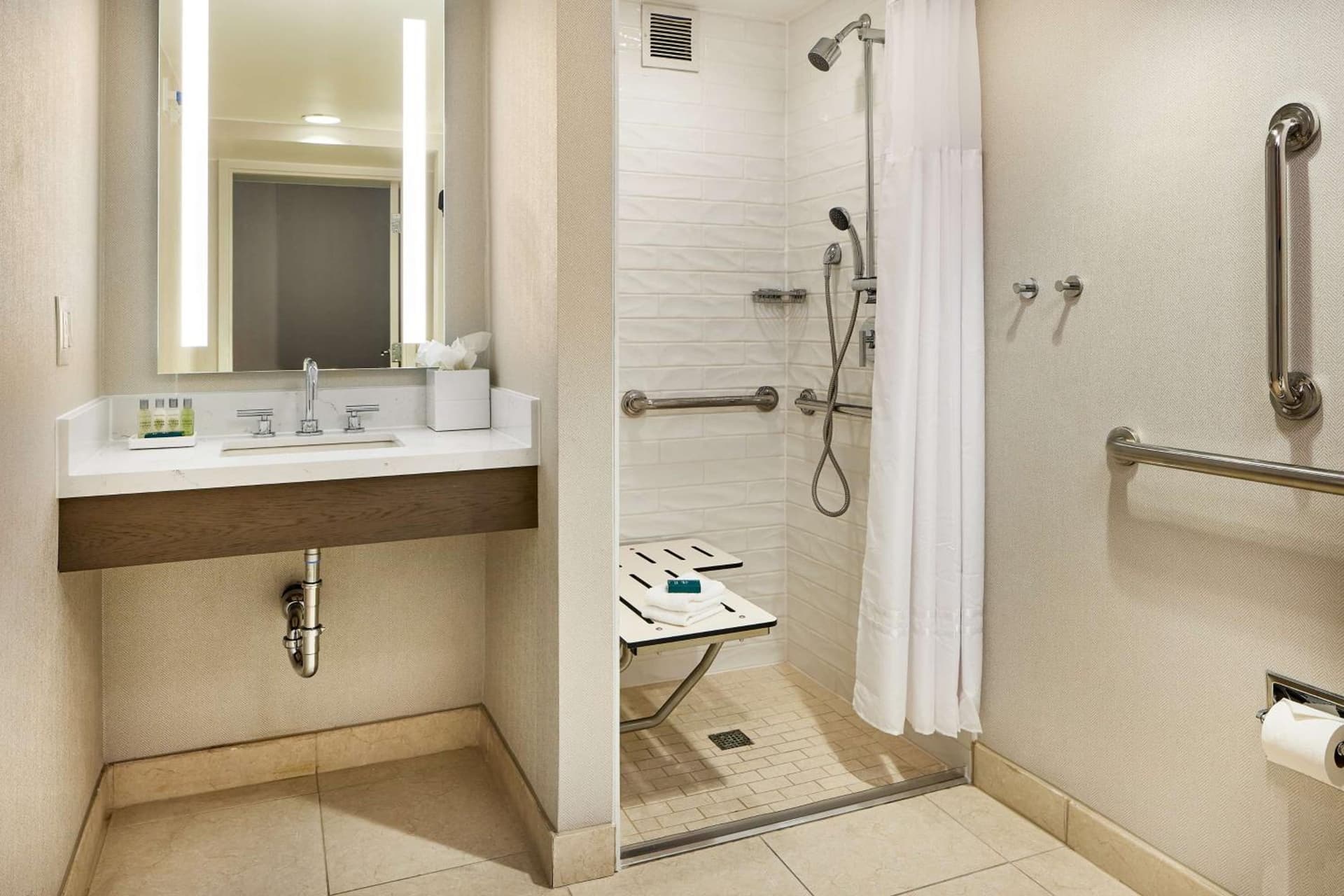 Hilton Kansas City Country Club Plaza gallery photo in Kansas City, MO — image 55