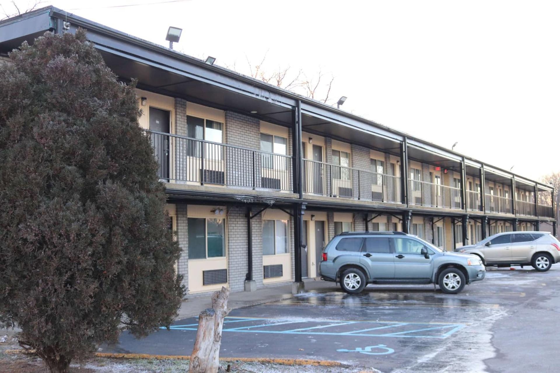 Travelodge by Wyndham Livonia Canton Novi Detroit Area featured exterior or lobby in Livonia, MI — similar hotel