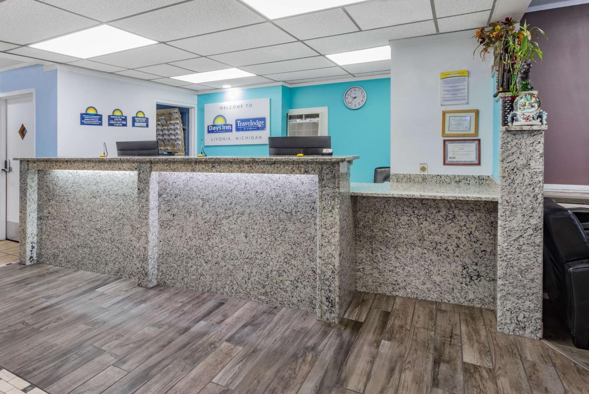 Travelodge by Wyndham Livonia Canton Novi Detroit Area property views in Livonia, MI — gallery photo 3