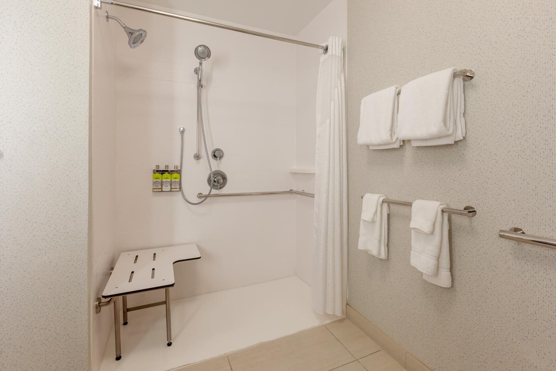 Holiday Inn Express & Suites Brunswick-Harpers Ferry Area by IHG gallery photo in Brunswick, MD — image 13