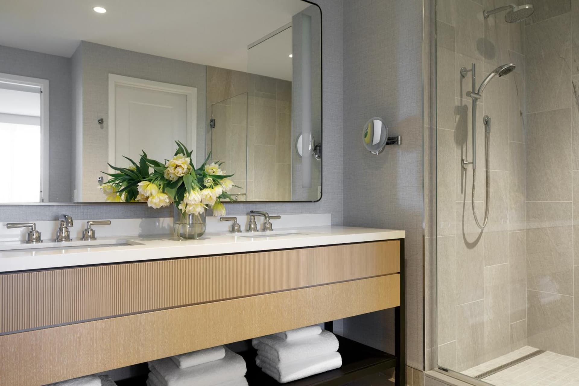 Kimpton - The Forum Hotel by IHG gallery photo in Charlottesville, VA — image 31