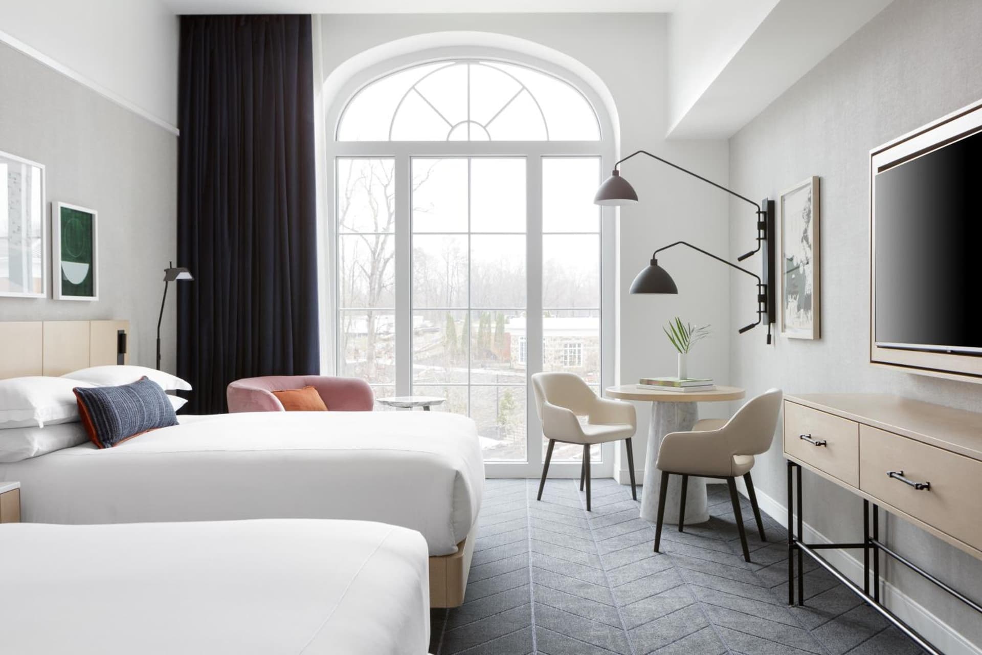 Kimpton - The Forum Hotel by IHG gallery photo in Charlottesville, VA — image 98