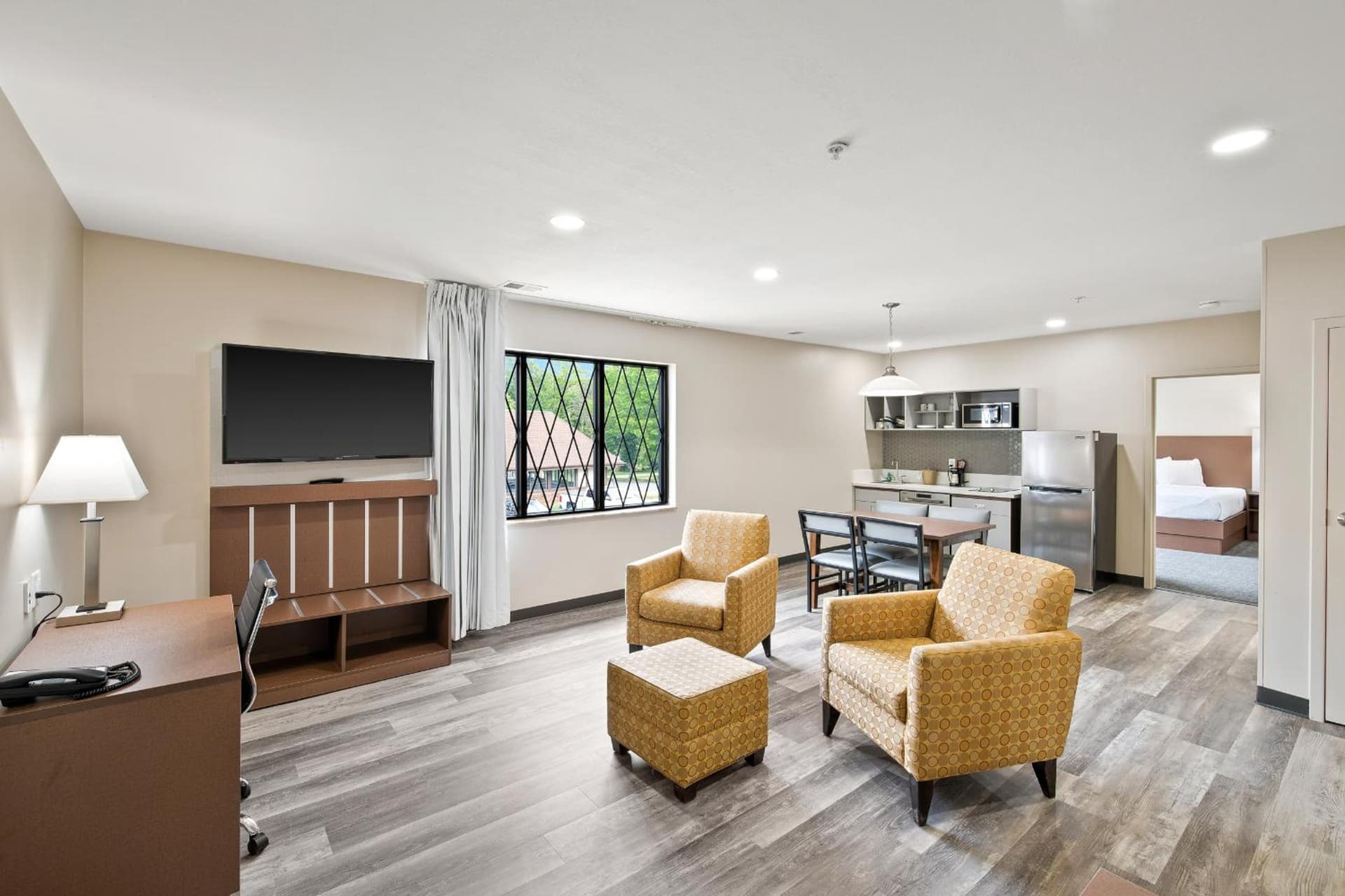 The English Inn of Charlottesville property views in Charlottesville, VA — gallery photo 3
