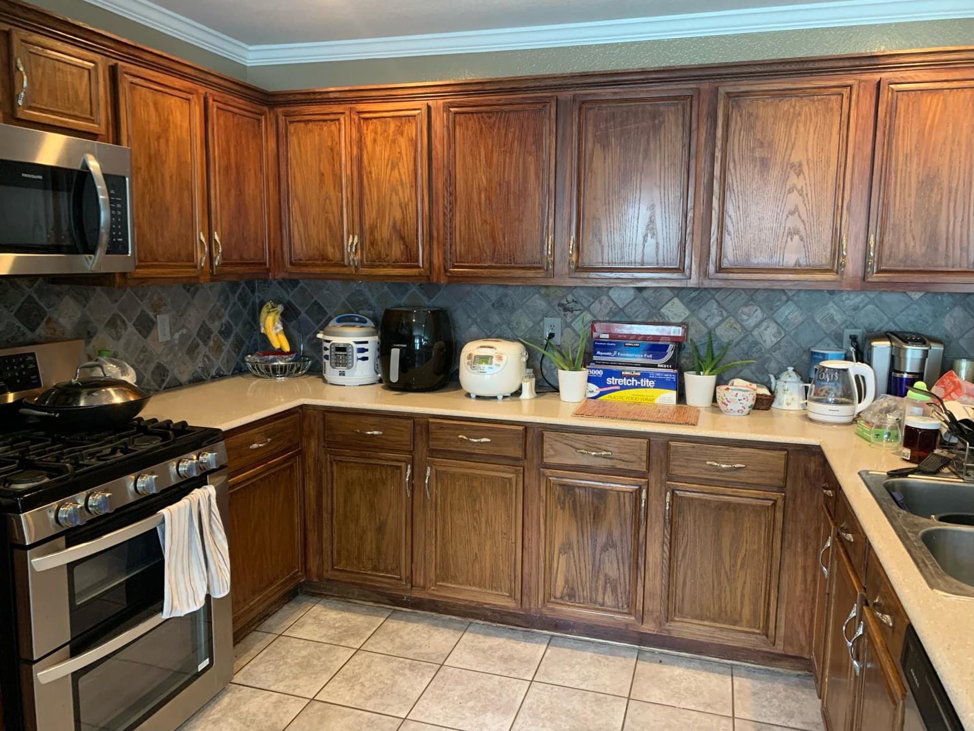 Private Cozy Lock Room 1 property views in Cypress — gallery photo 3