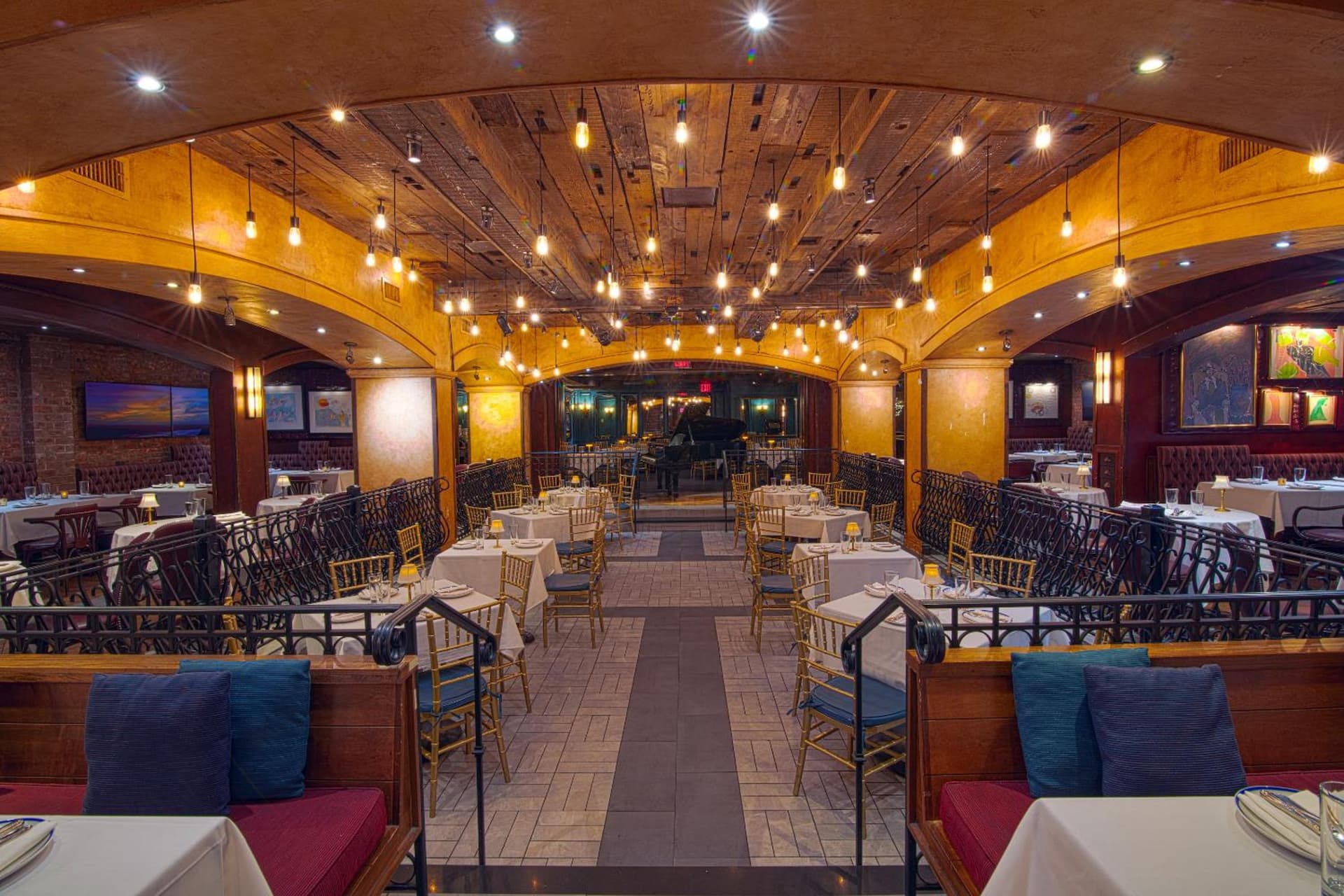 Hotel Edison Times Square property views in New York, NY — gallery photo 3