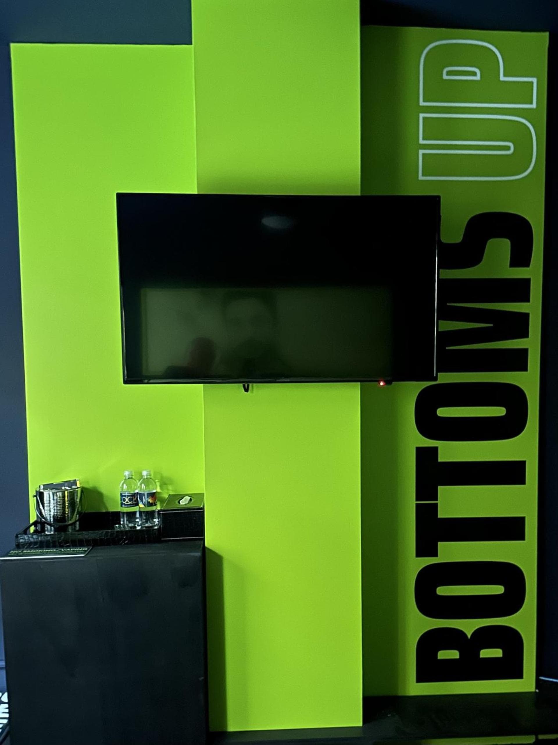 Mari Jean Hotel - All Adults Welcome gallery photo in St. Petersburg, FL — image 20