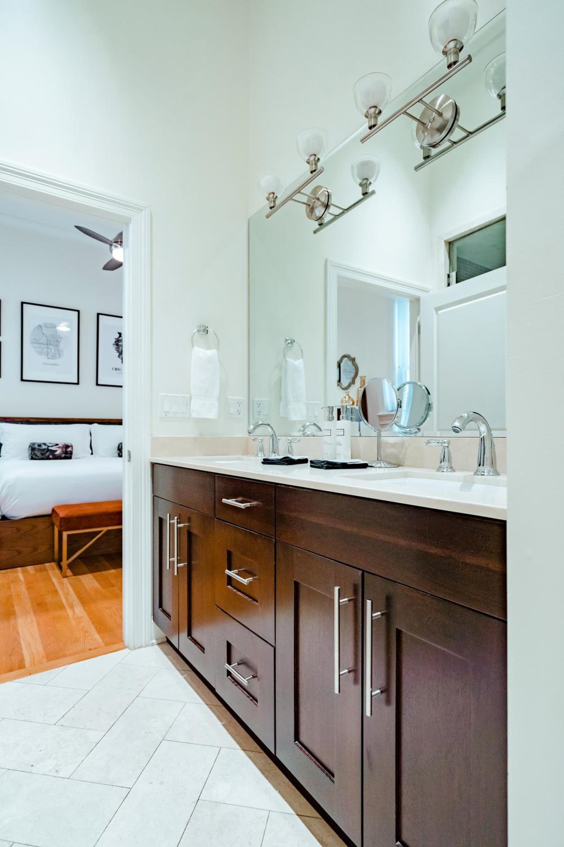 The Guesthouse Hotel gallery photo in Chicago, IL — image 4