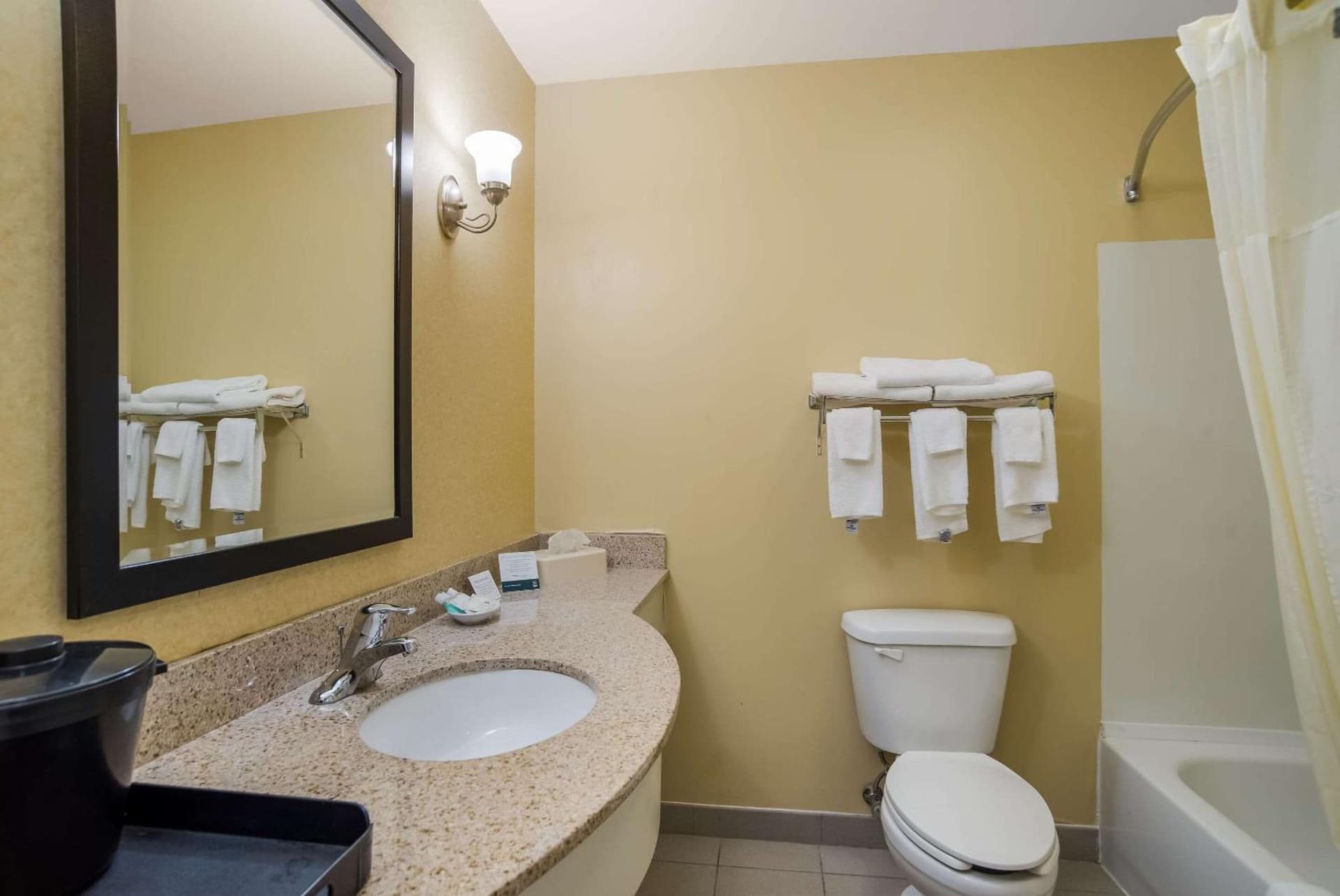 Quality Inn & Suites Chambersburg Northeast gallery photo in Chambersburg, PA — image 34