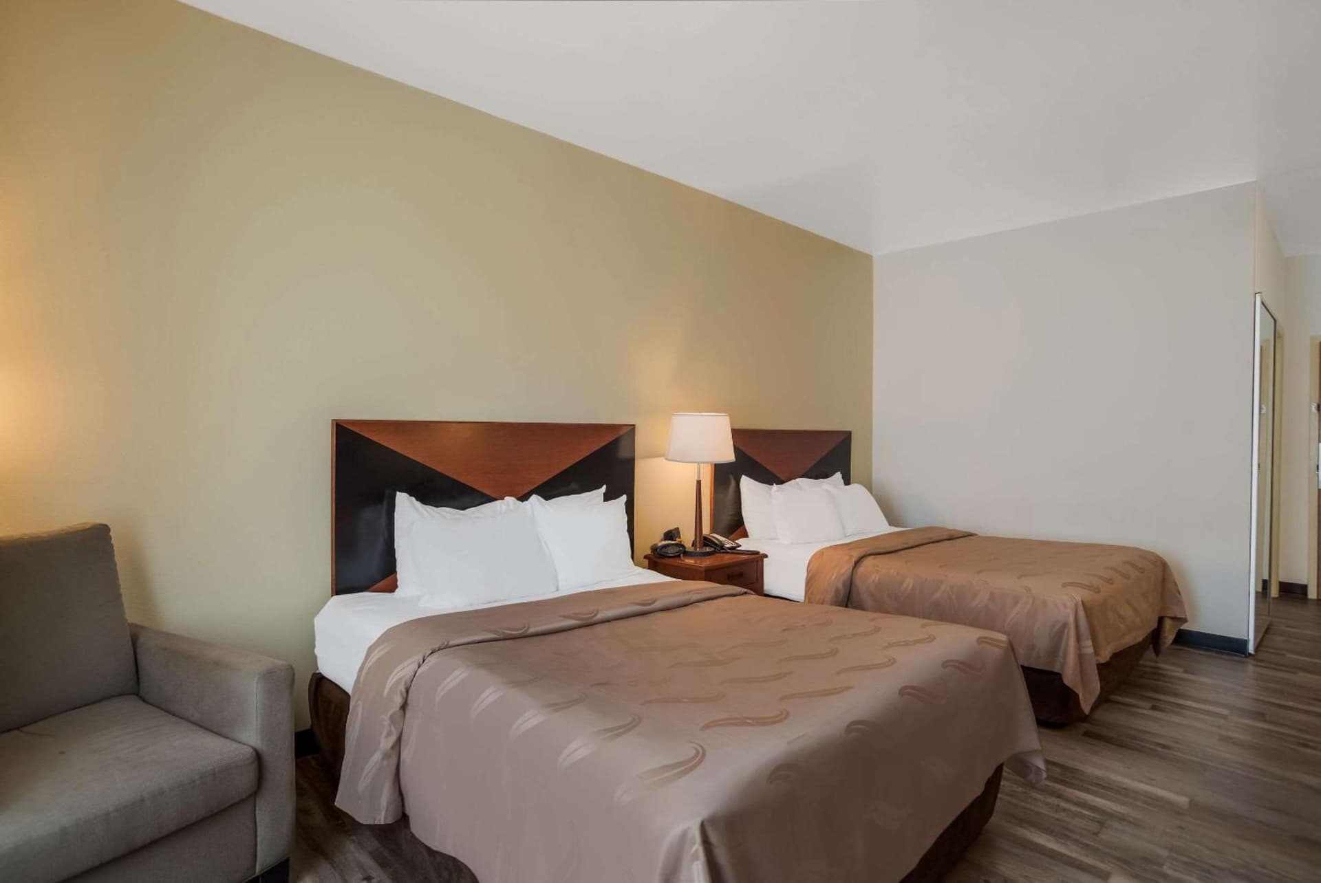Quality Inn & Suites Chambersburg Northeast gallery photo in Chambersburg, PA — image 50
