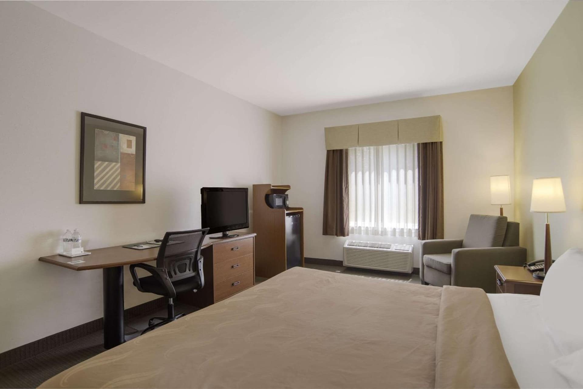 Quality Inn & Suites Chambersburg Northeast gallery photo in Chambersburg, PA — image 46