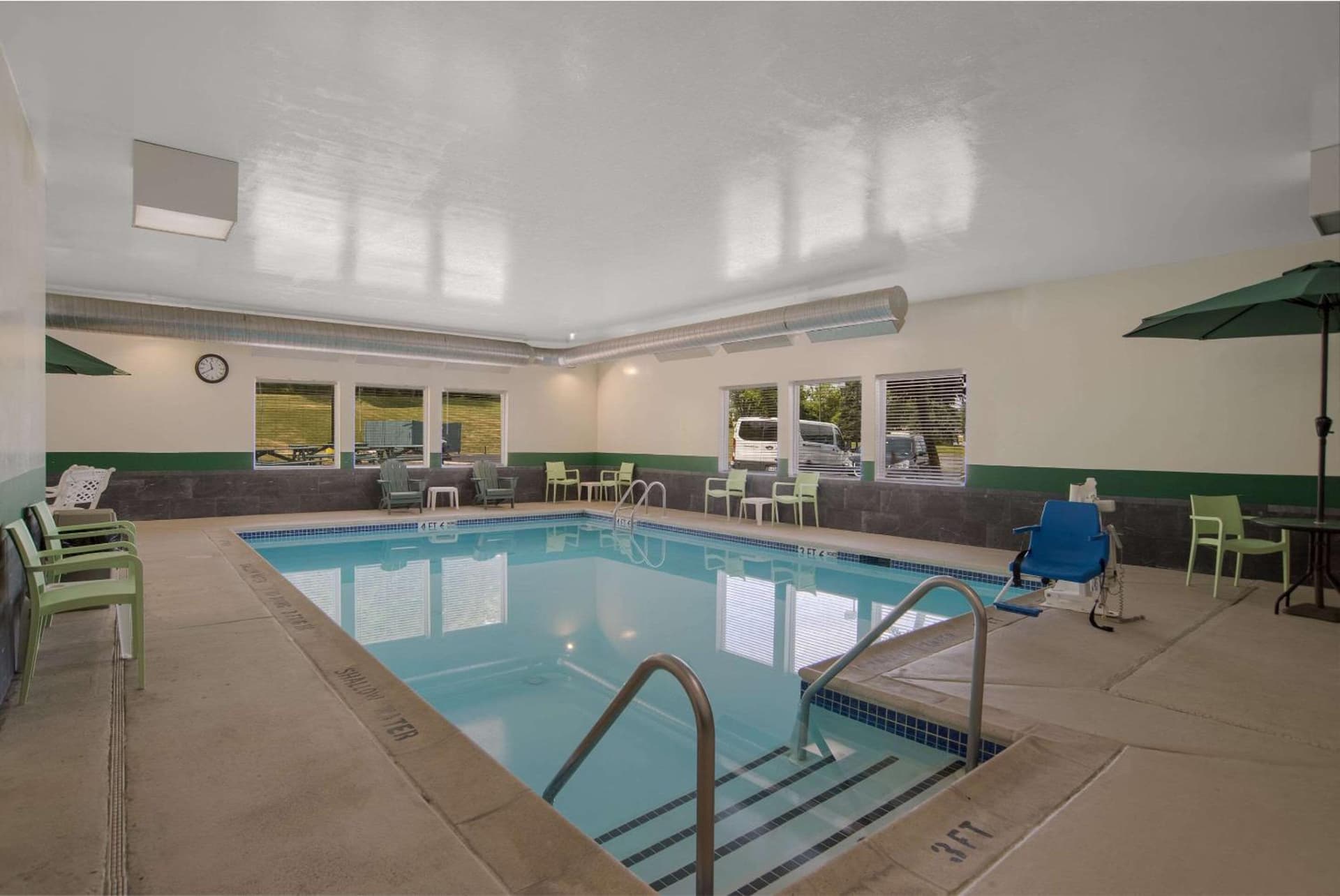 Quality Inn & Suites Chambersburg Northeast gallery photo in Chambersburg, PA — image 12