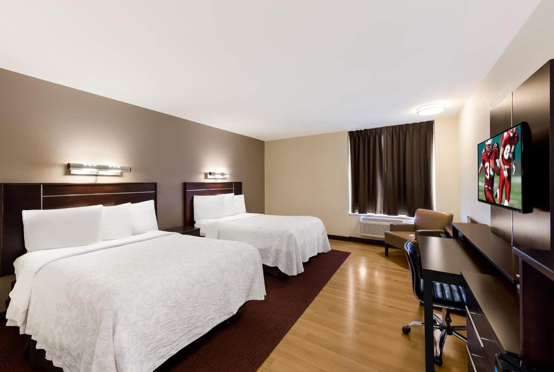 Red Roof Inn PLUS+ Columbus Downtown - Convention Center gallery photo in Columbus, OH — image 30