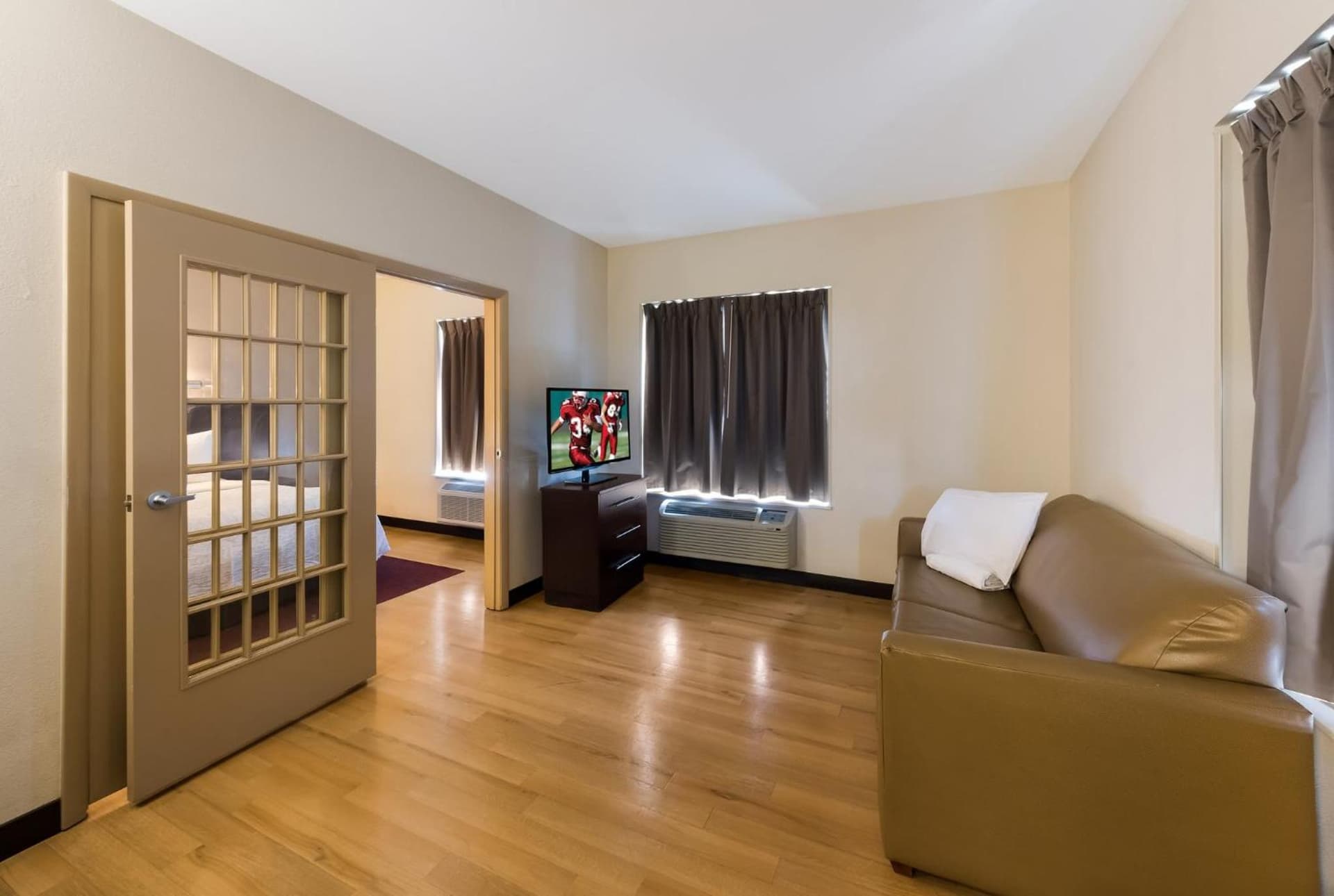 Red Roof Inn PLUS+ Columbus Downtown - Convention Center gallery photo in Columbus, OH — image 28