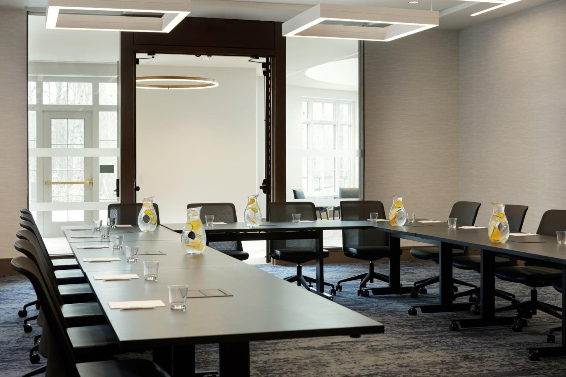 Kimpton - The Forum Hotel by IHG gallery photo in Charlottesville, VA — image 112