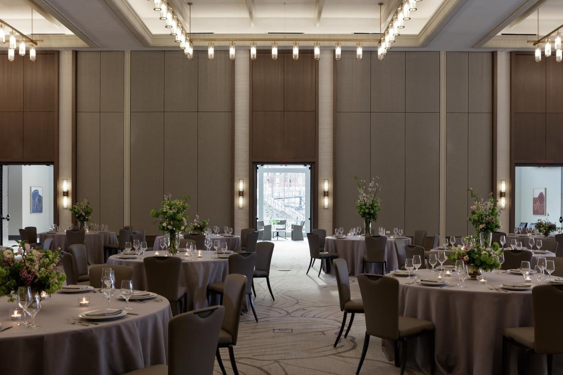 Kimpton - The Forum Hotel by IHG gallery photo in Charlottesville, VA — image 95