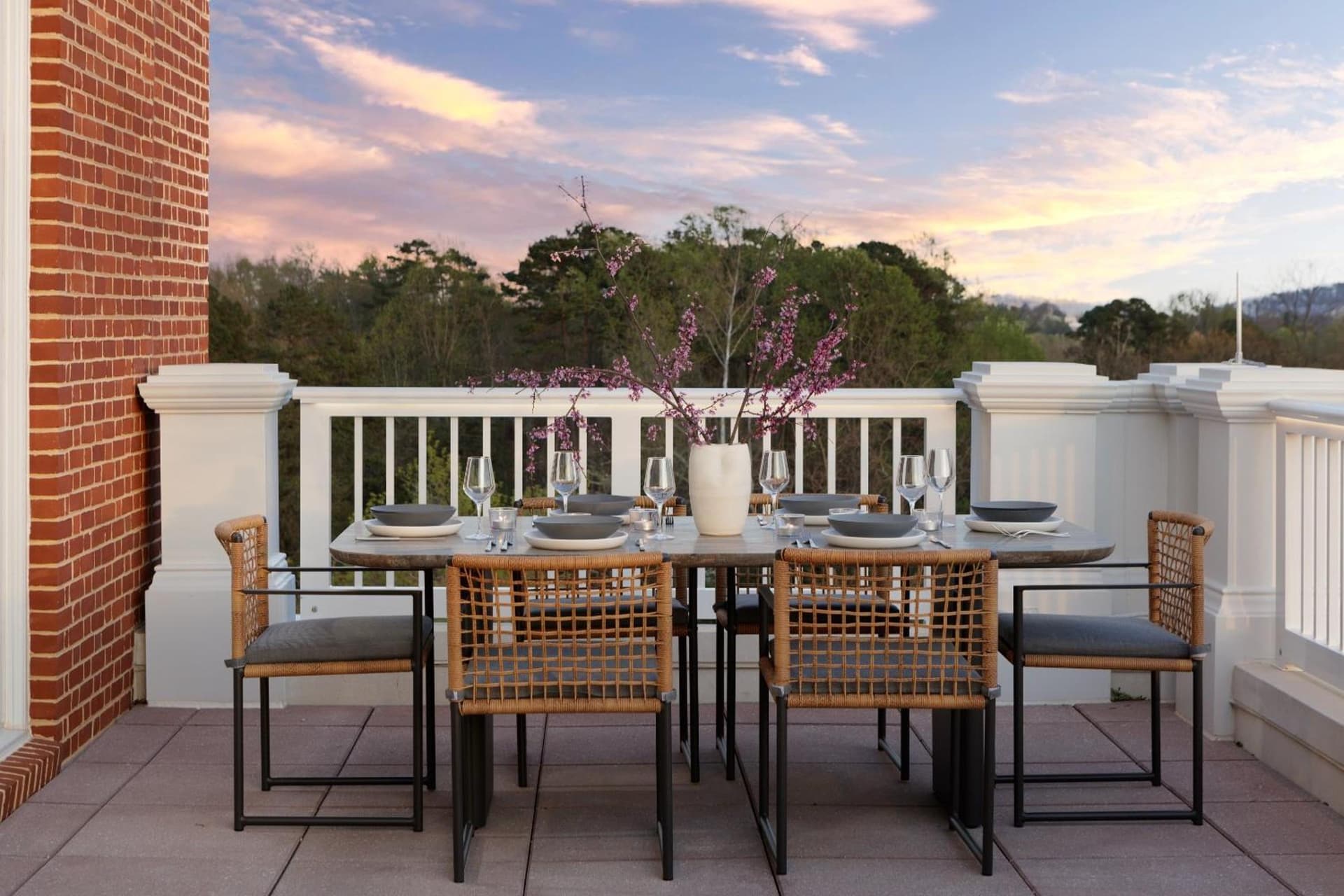 Kimpton - The Forum Hotel by IHG gallery photo in Charlottesville, VA — image 88