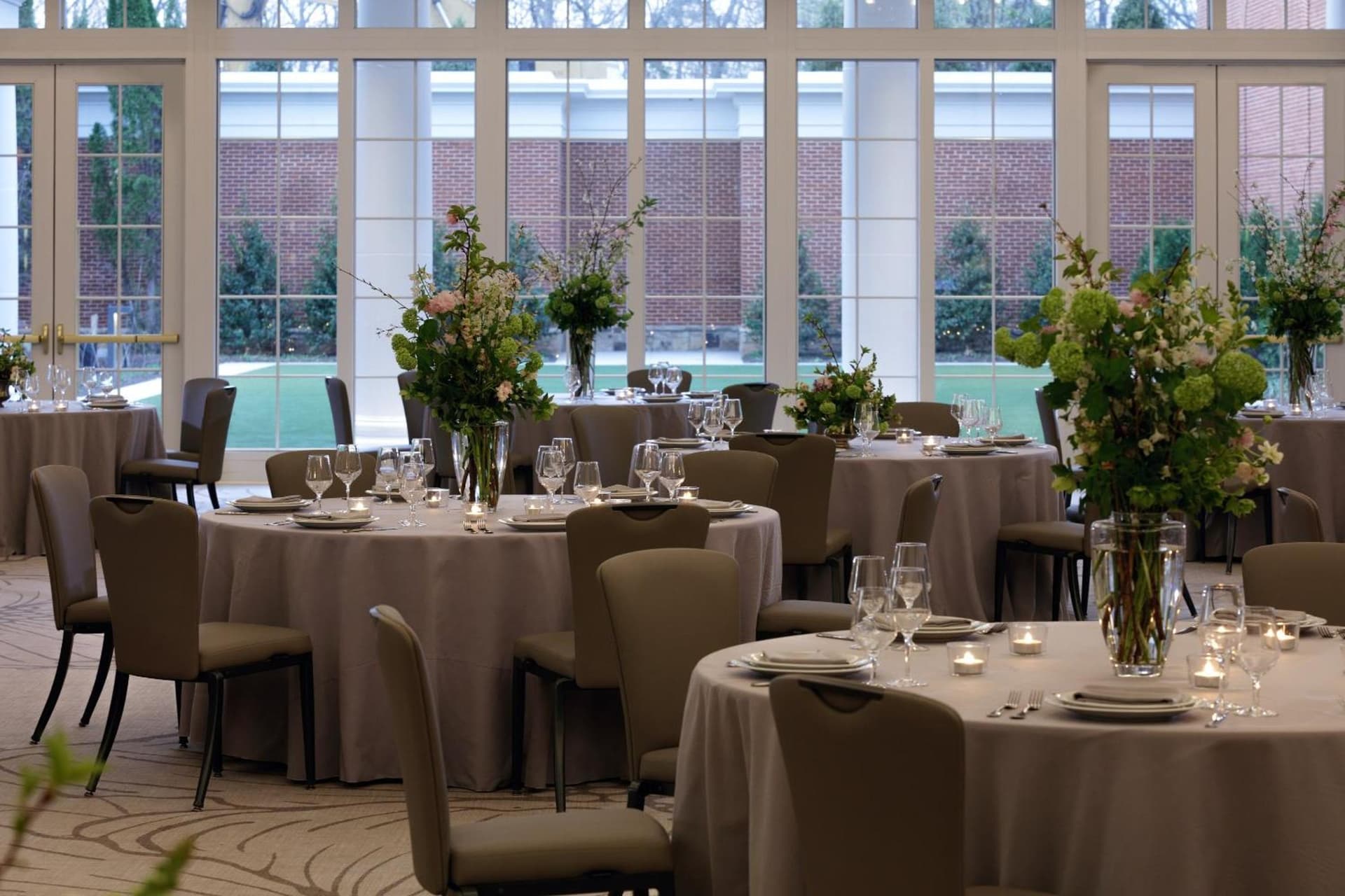Kimpton - The Forum Hotel by IHG gallery photo in Charlottesville, VA — image 14