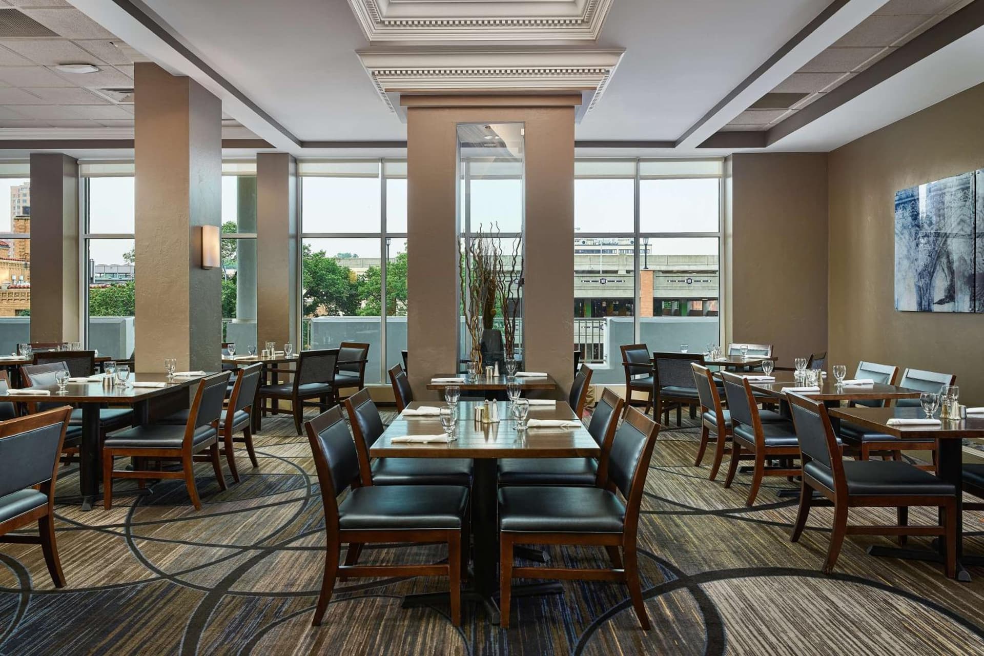Hilton Kansas City Country Club Plaza gallery photo in Kansas City, MO — image 12