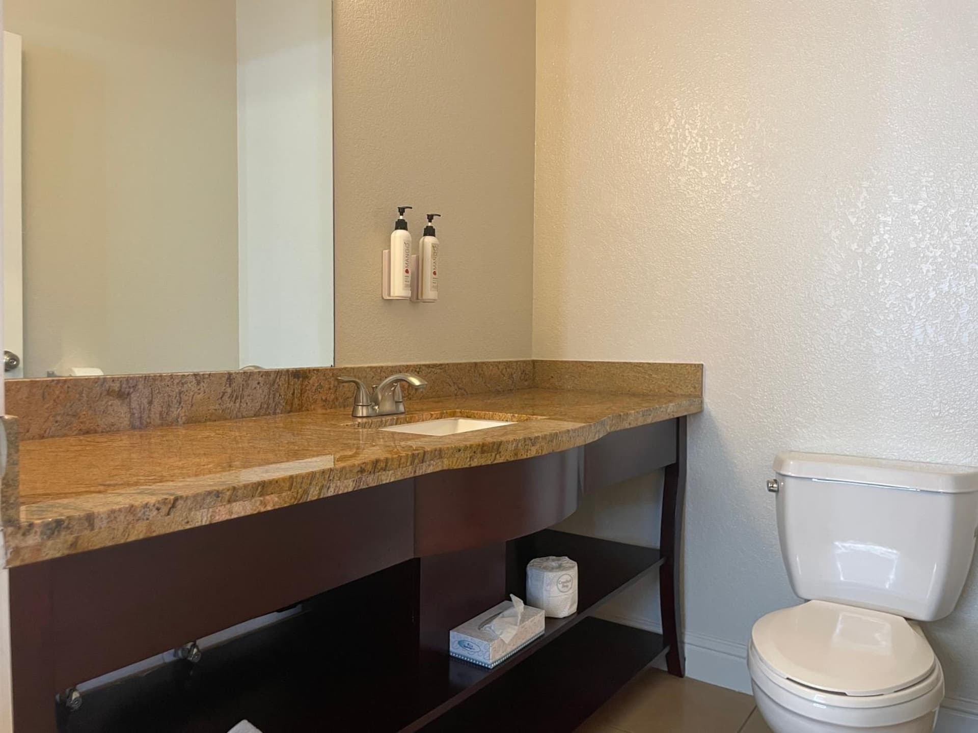 Hotel Solares property views in Santa Cruz, CA — gallery photo 3