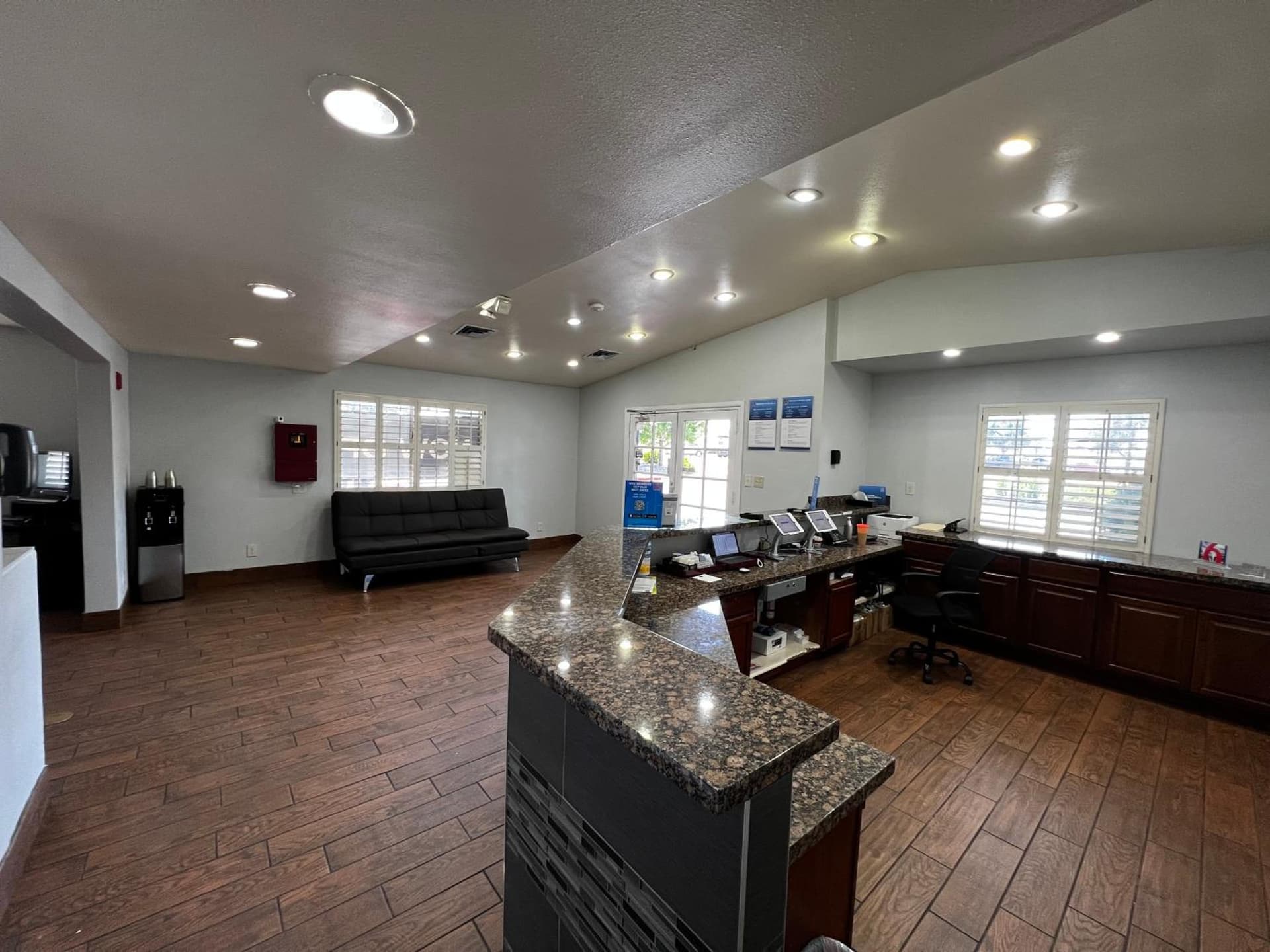 Studio 6 Flagstaff AZ property views in Flagstaff, AZ — gallery photo 3