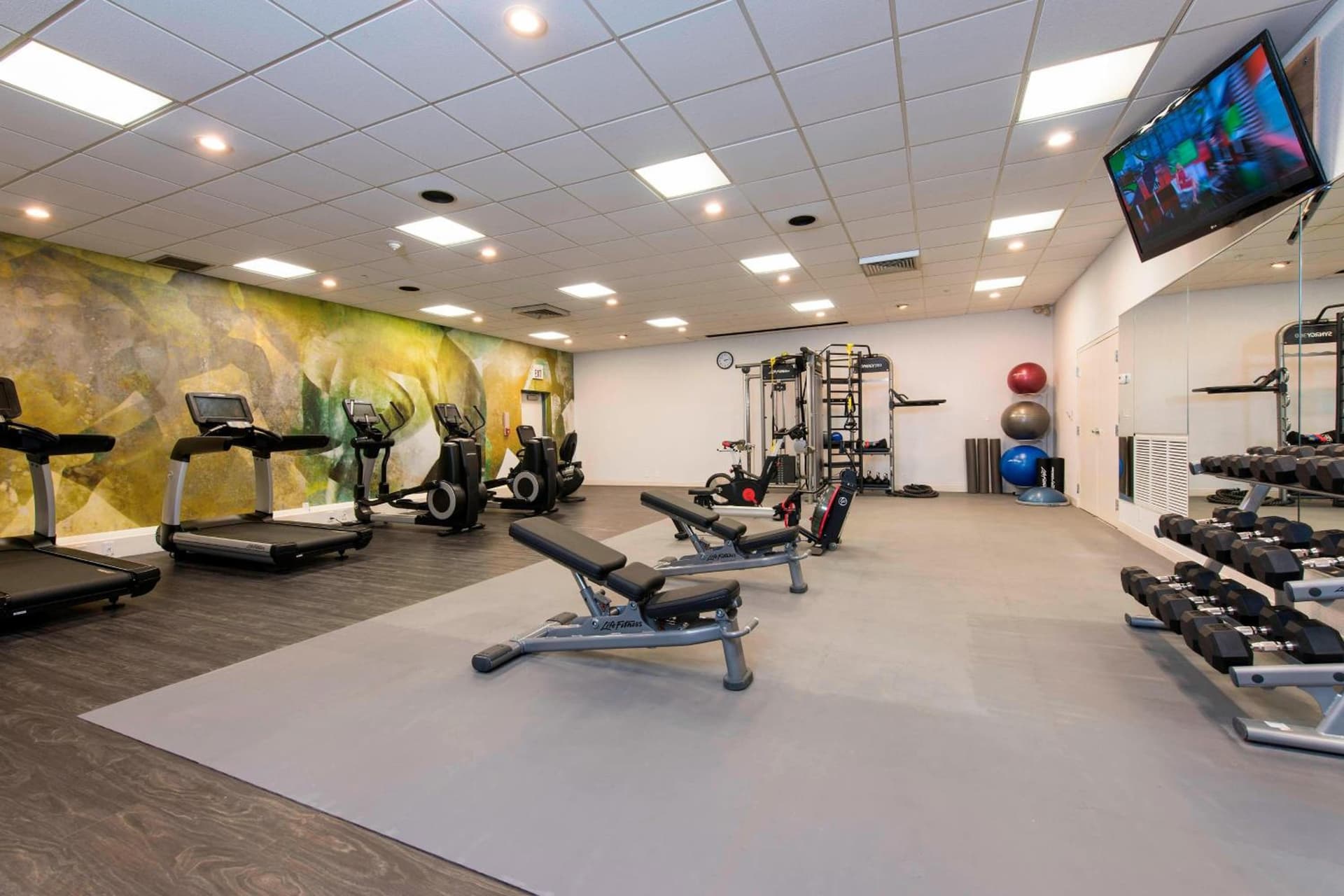 Sonesta Hotel Grand Rapids Airport gallery photo in Grand Rapids, MI — image 40