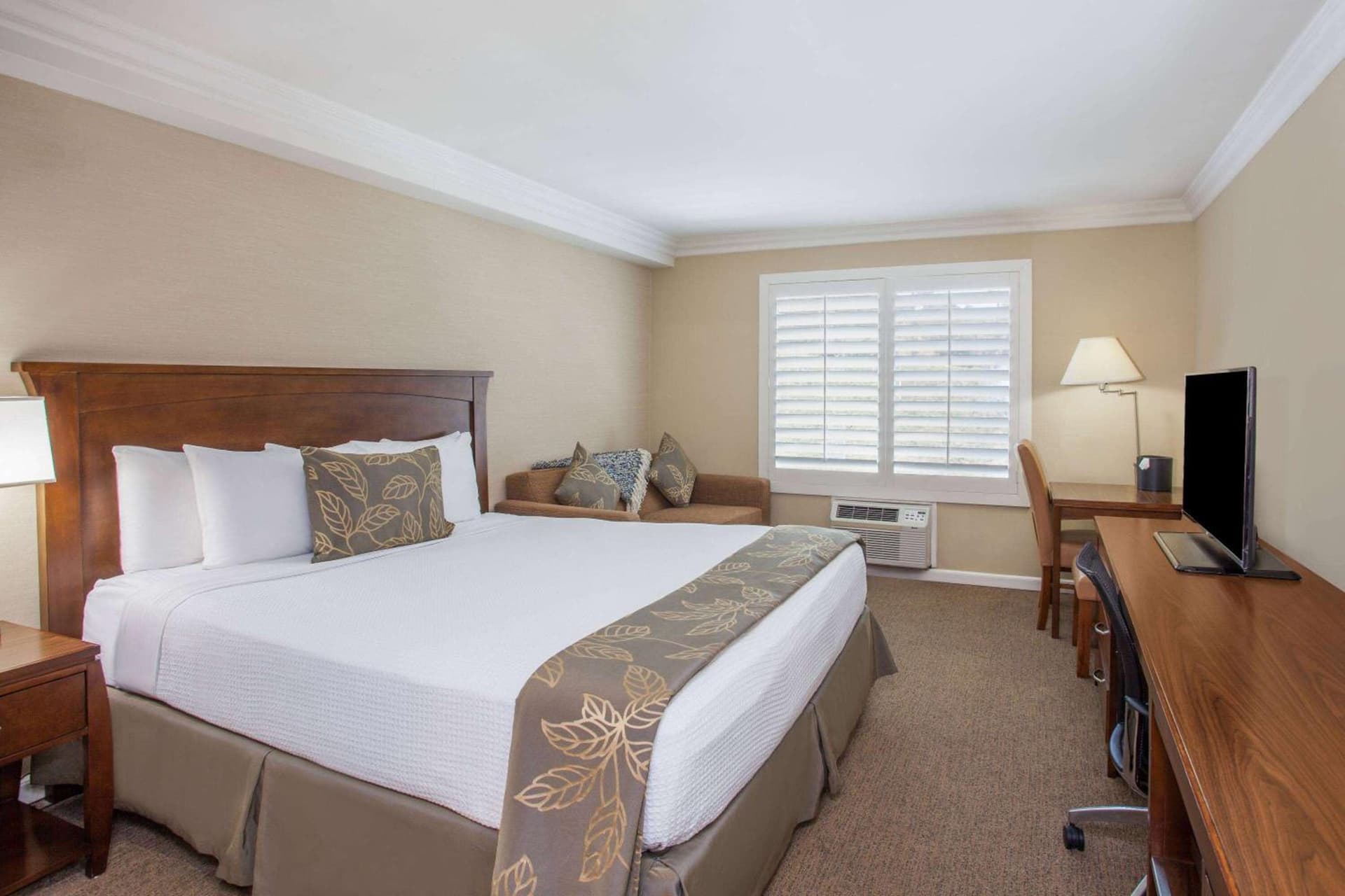 Days Inn by Wyndham San Diego Hotel Circle gallery photo in San Diego, CA — image 6