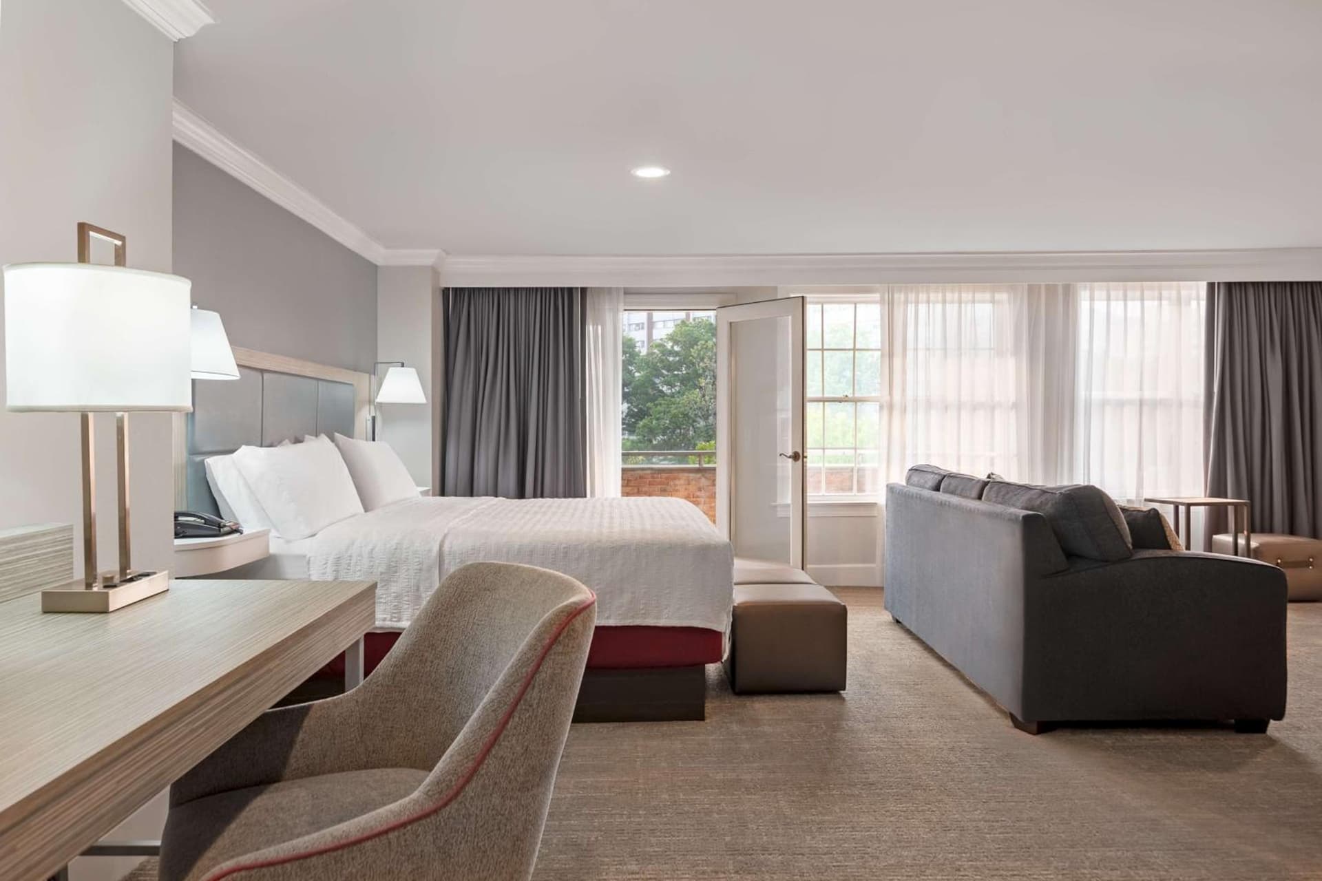 Hampton Inn & Suites Stamford gallery photo in Stamford, CT — image 33