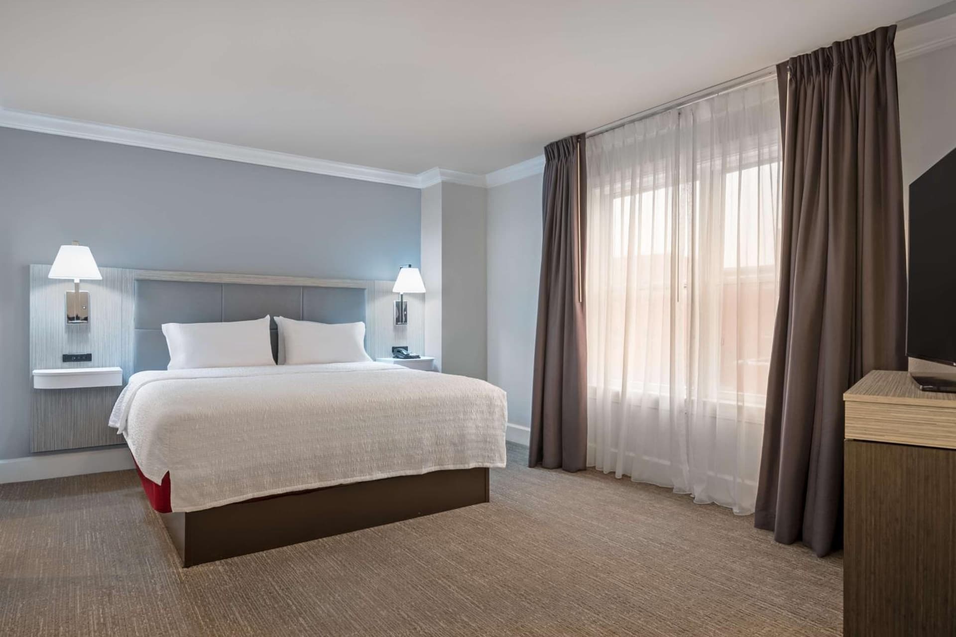 Hampton Inn & Suites Stamford gallery photo in Stamford, CT — image 18