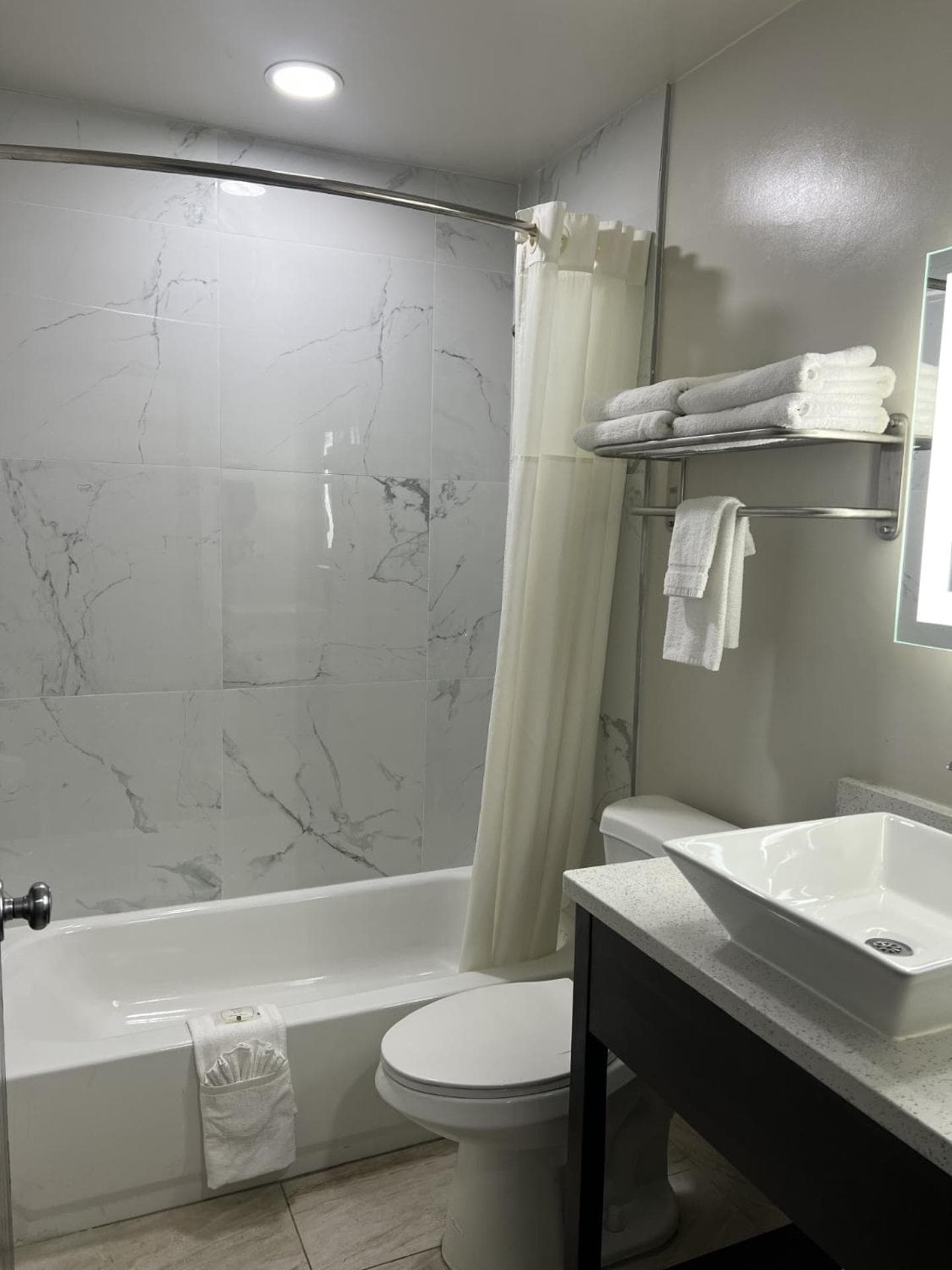 Quality Inn Chesapeake - Greenbrier gallery photo in Chesapeake, VA — image 15