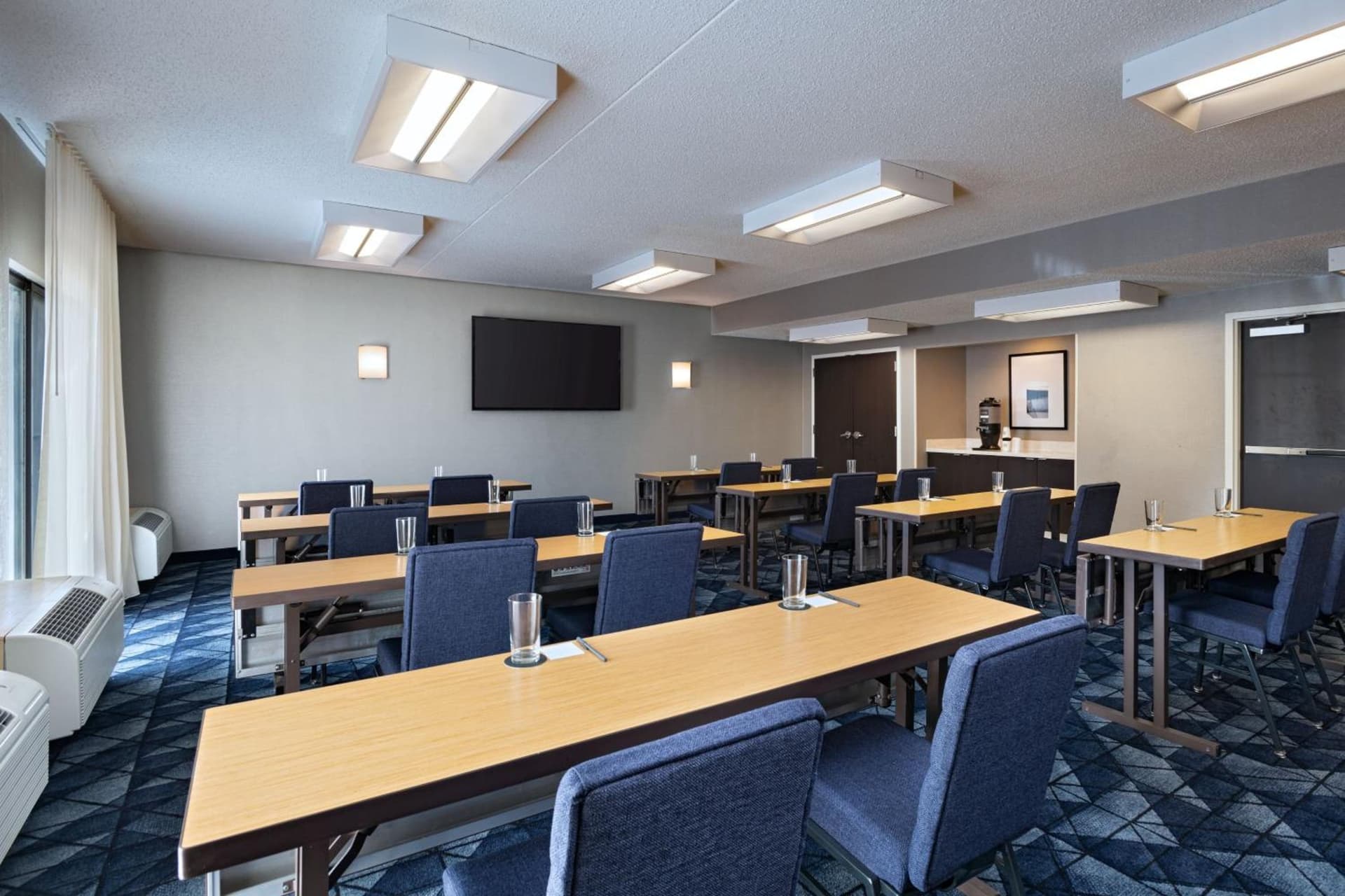 Courtyard by Marriott Dallas Richardson at Spring Valley gallery photo in Richardson, TX — image 9