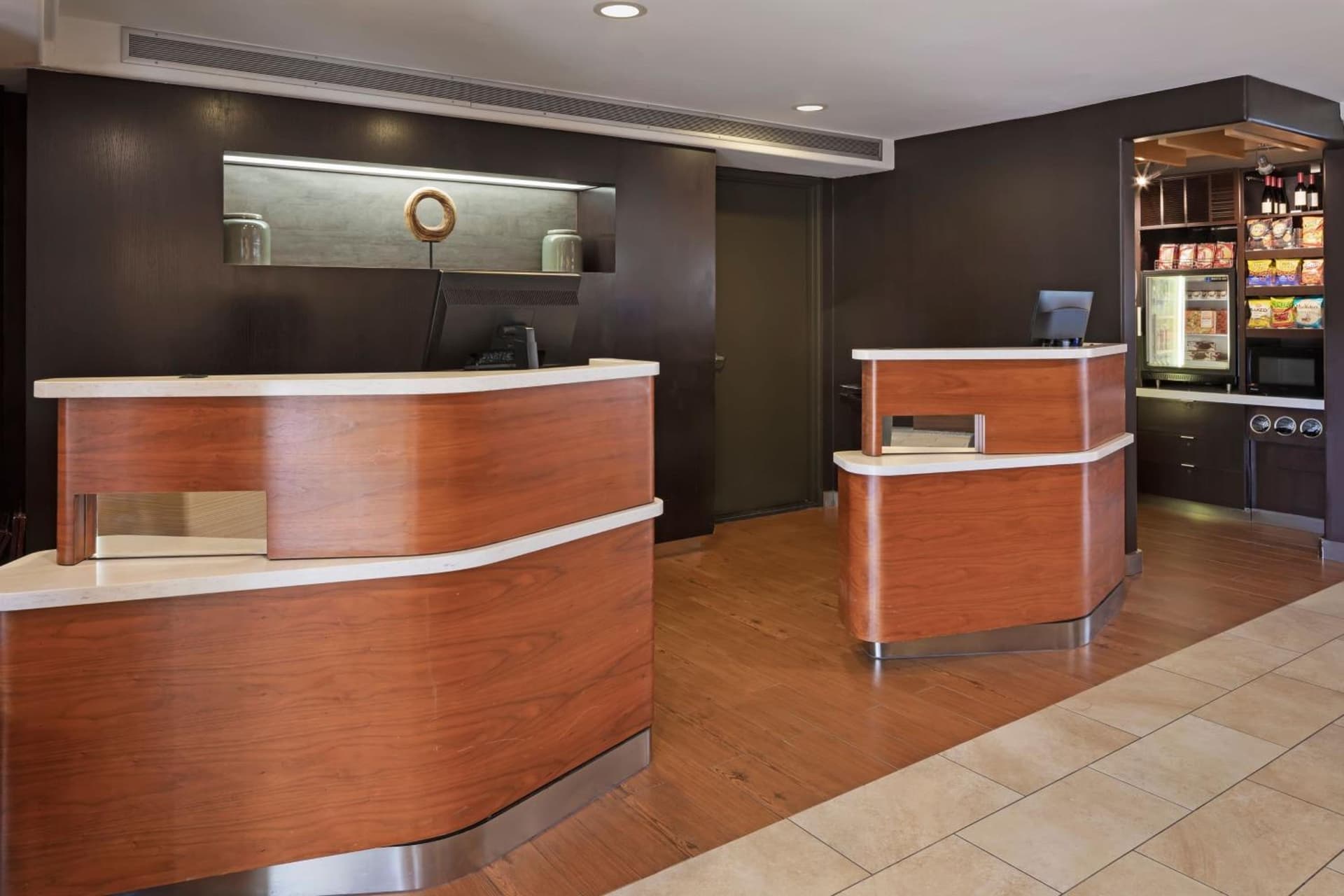 Courtyard by Marriott San Diego Del Mar/Solana Beach property views in Solana Beach, CA — gallery photo 3