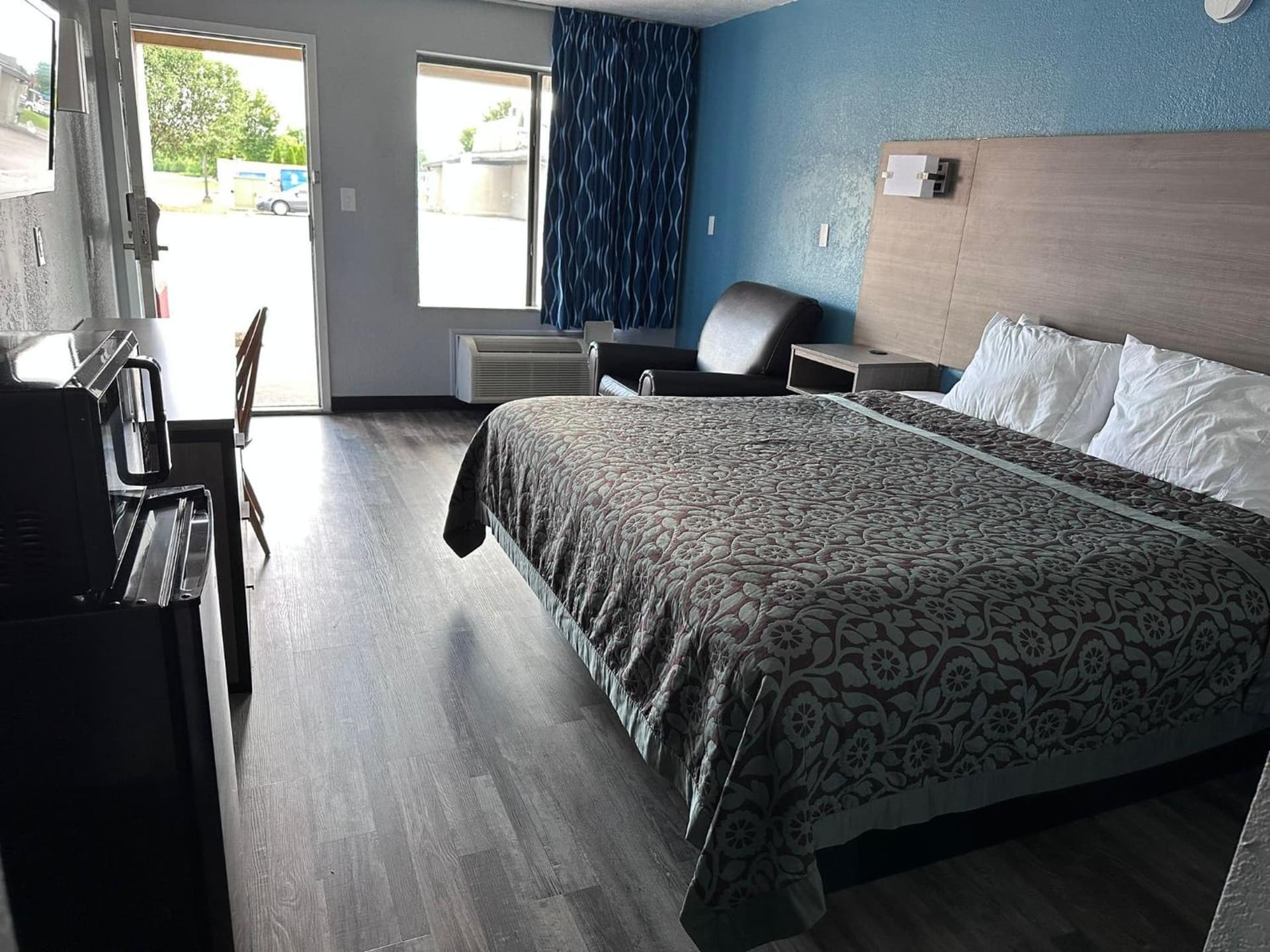 Americas Best Value Inn & Suites in Murfreesboro gallery photo in Murfreesboro, TN — image 14