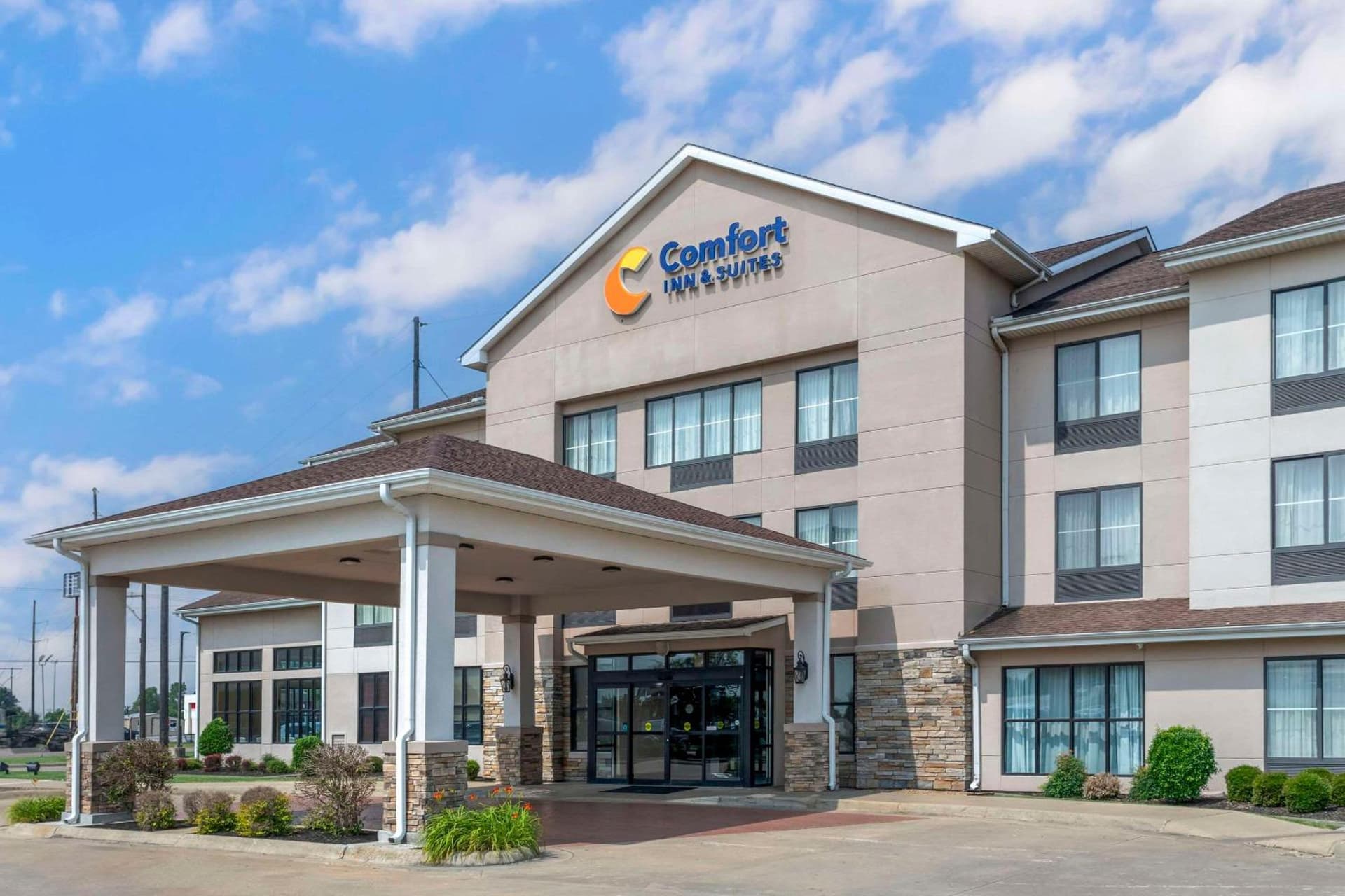 Comfort Inn & Suites Blytheville interior in Blytheville, AR — gallery photo 2
