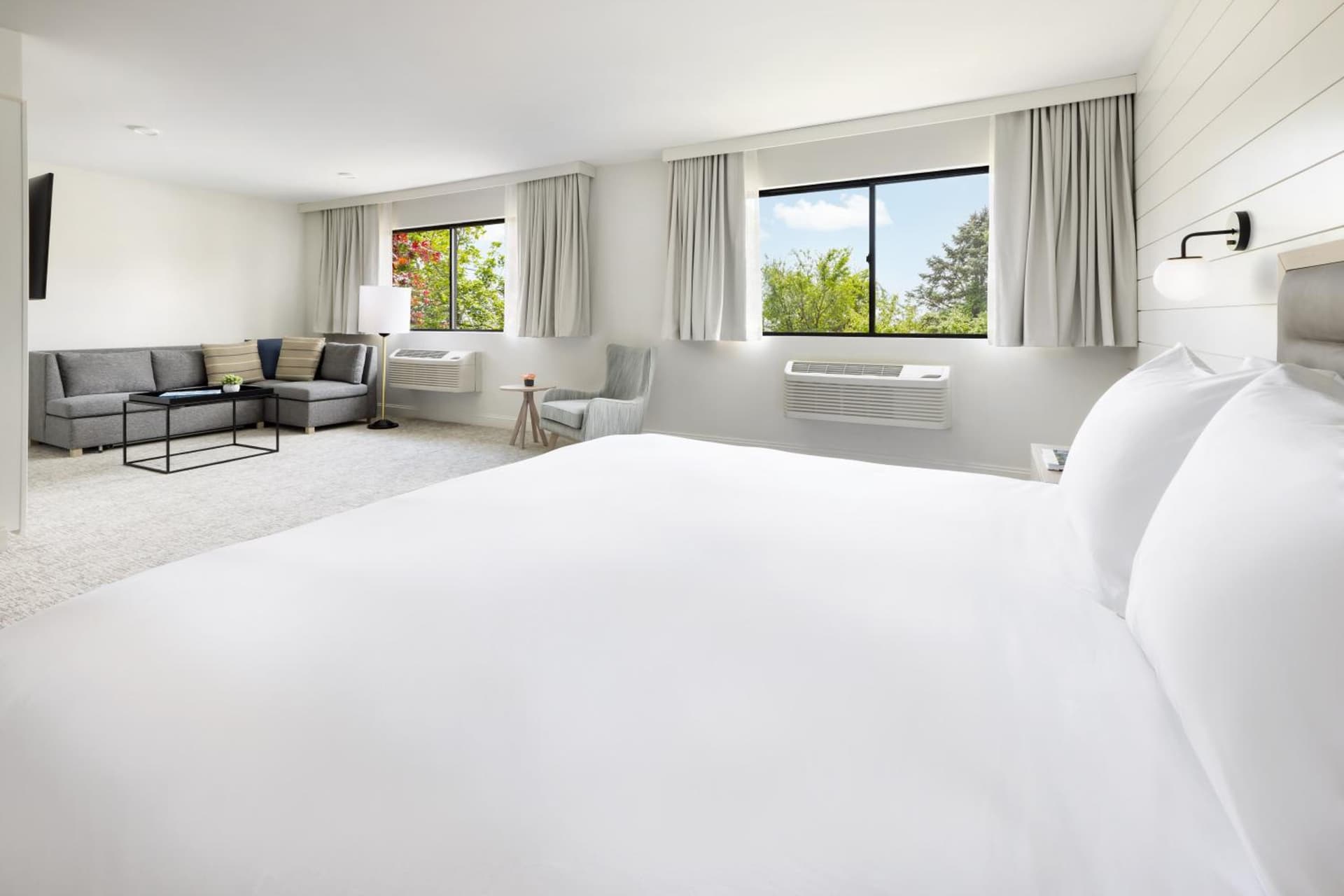 Pell Hotel JdV by Hyatt gallery photo in Middletown, RI — image 36