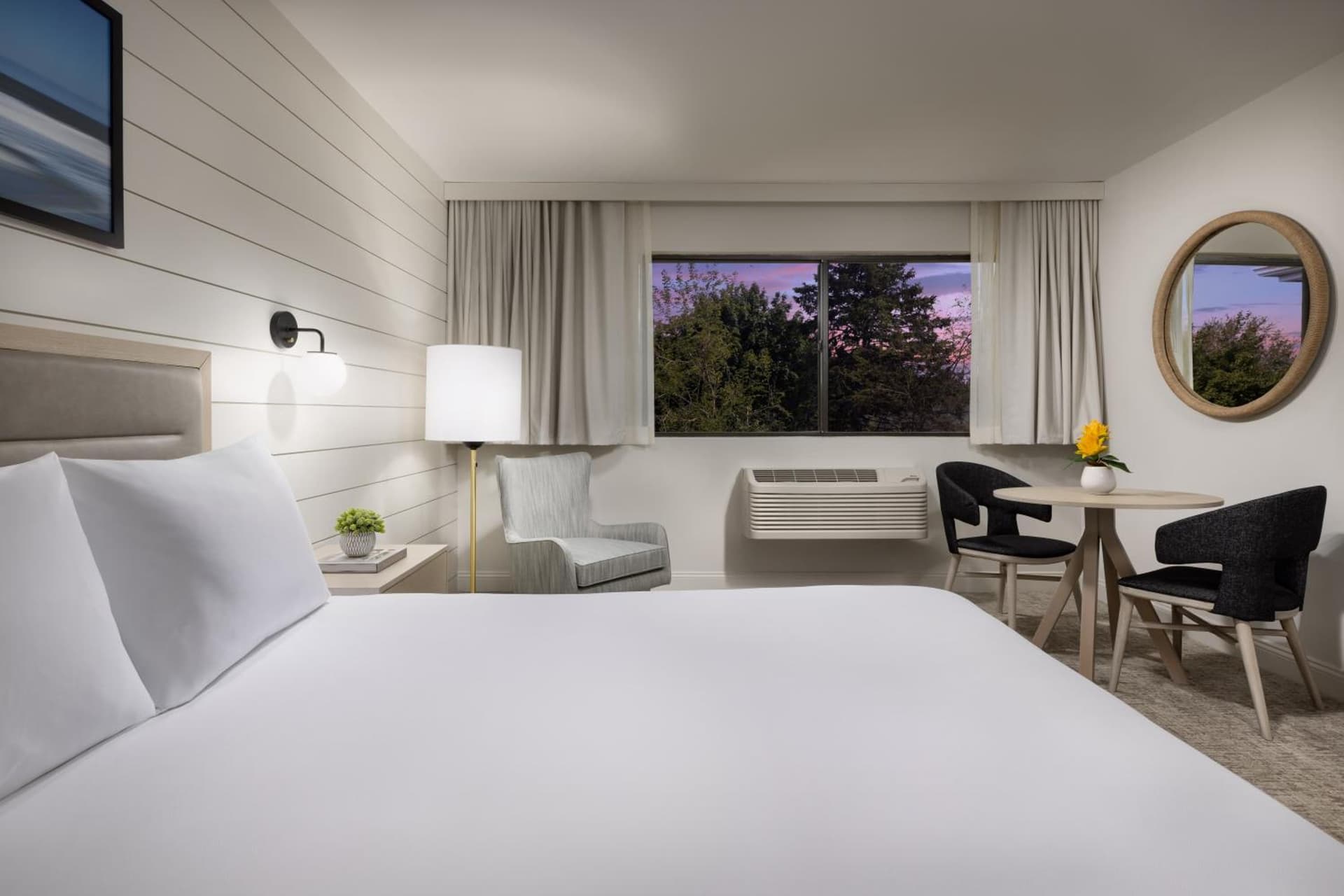 Pell Hotel JdV by Hyatt gallery photo in Middletown, RI — image 67