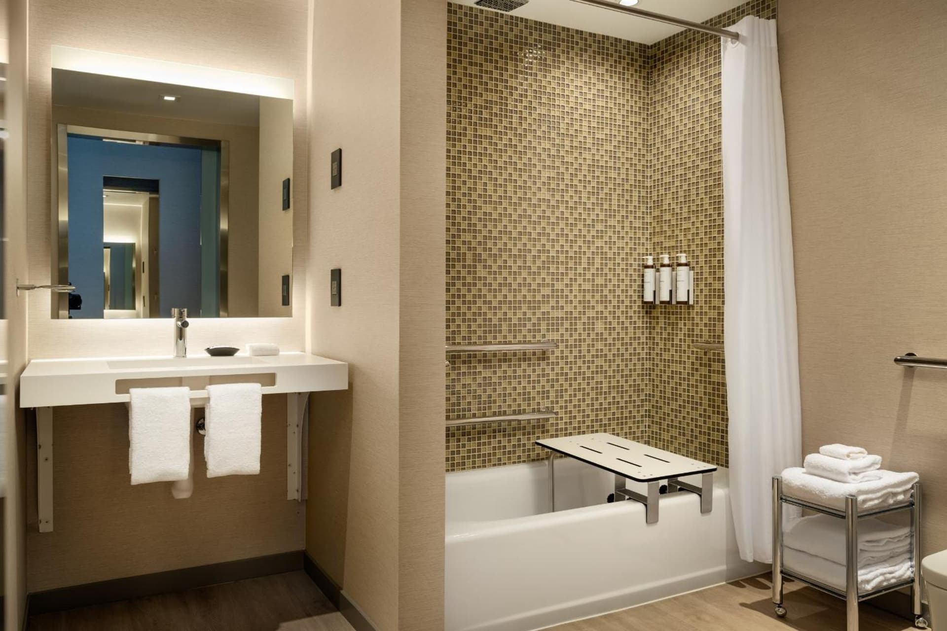 AC Hotel by Marriott Oakland Downtown property views in Oakland, CA — gallery photo 3