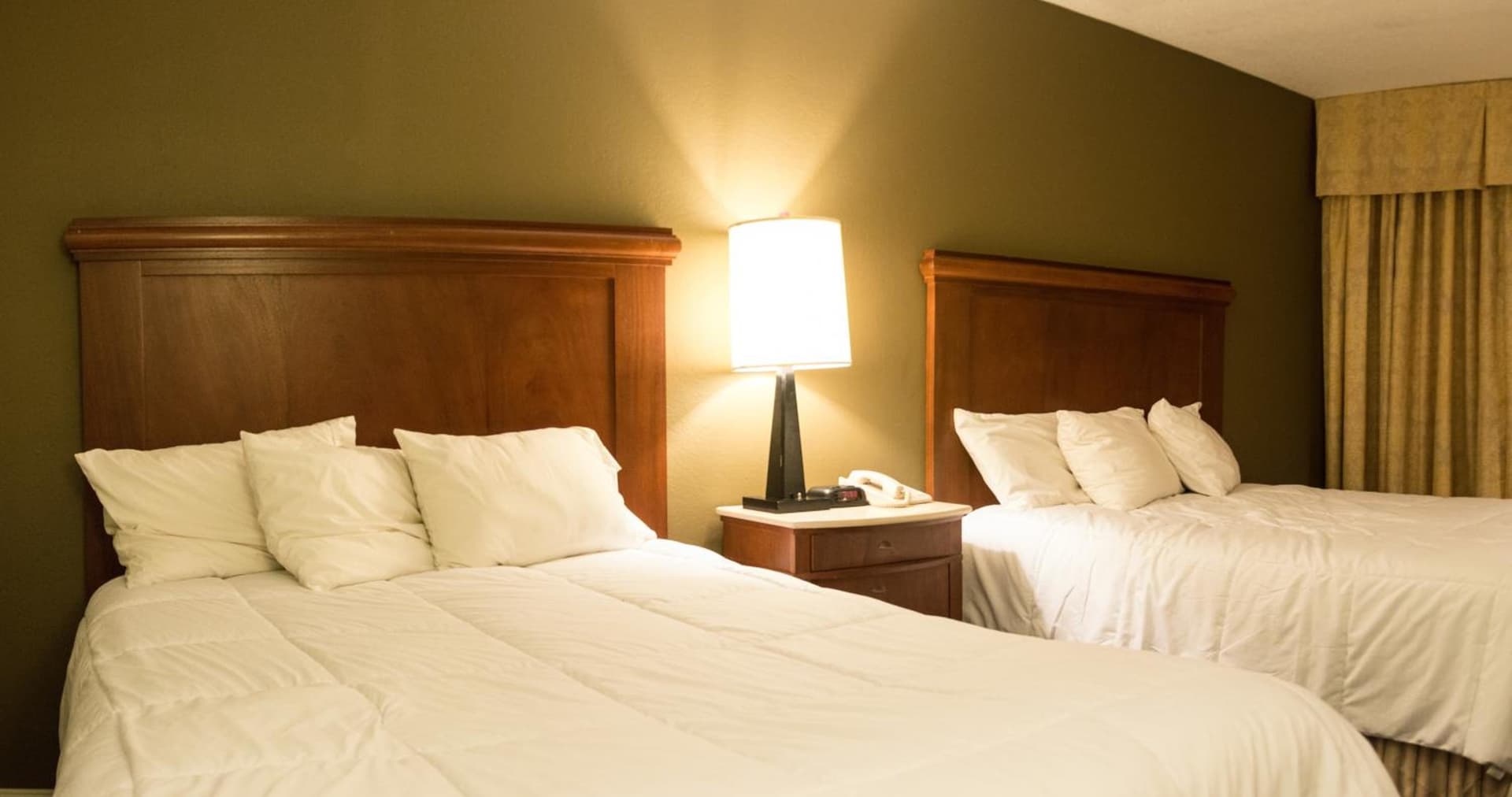 Aderi Hotel Near Casino property views in Niantic, CT — gallery photo 3